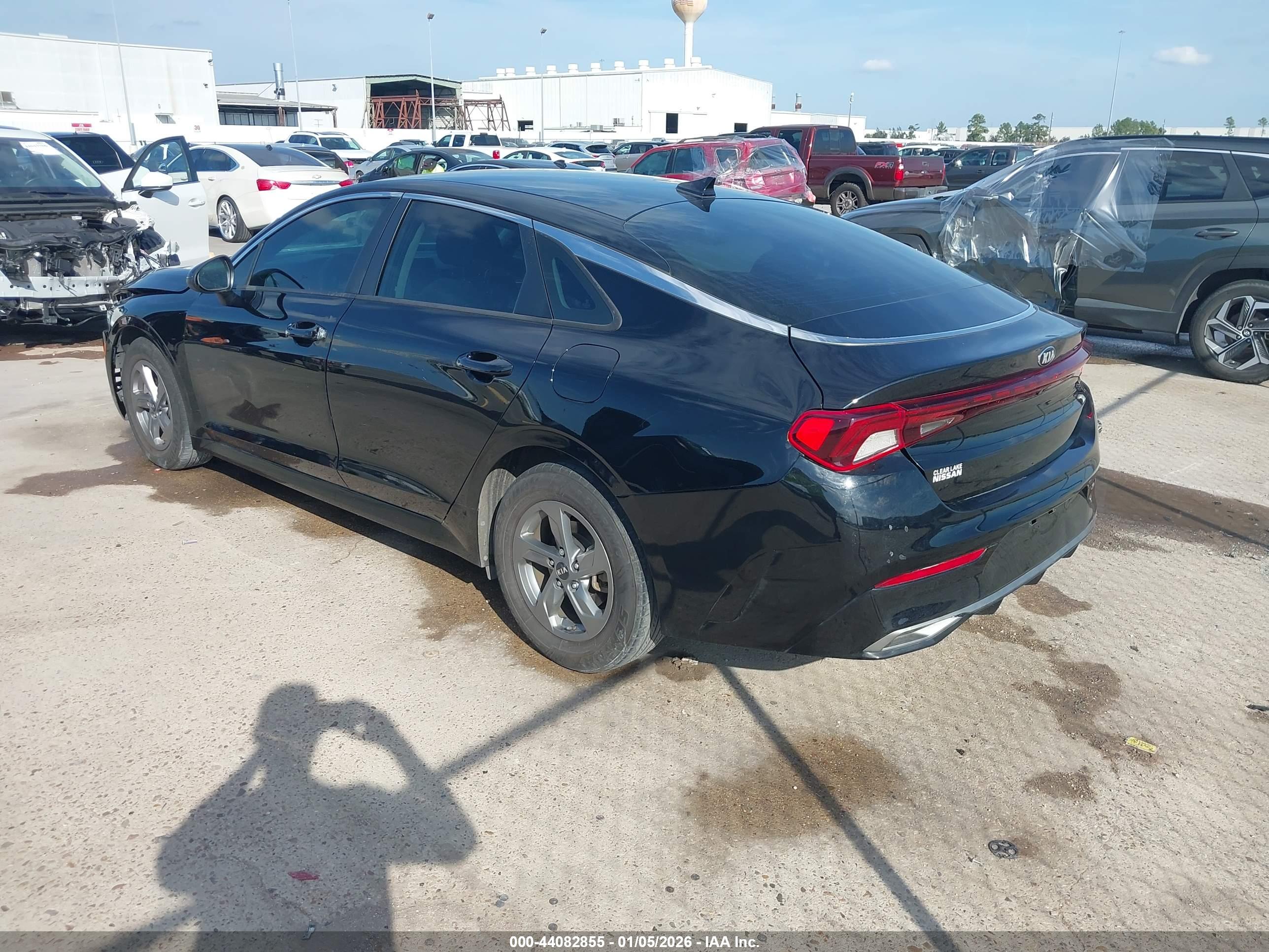 KIA K5 image 3