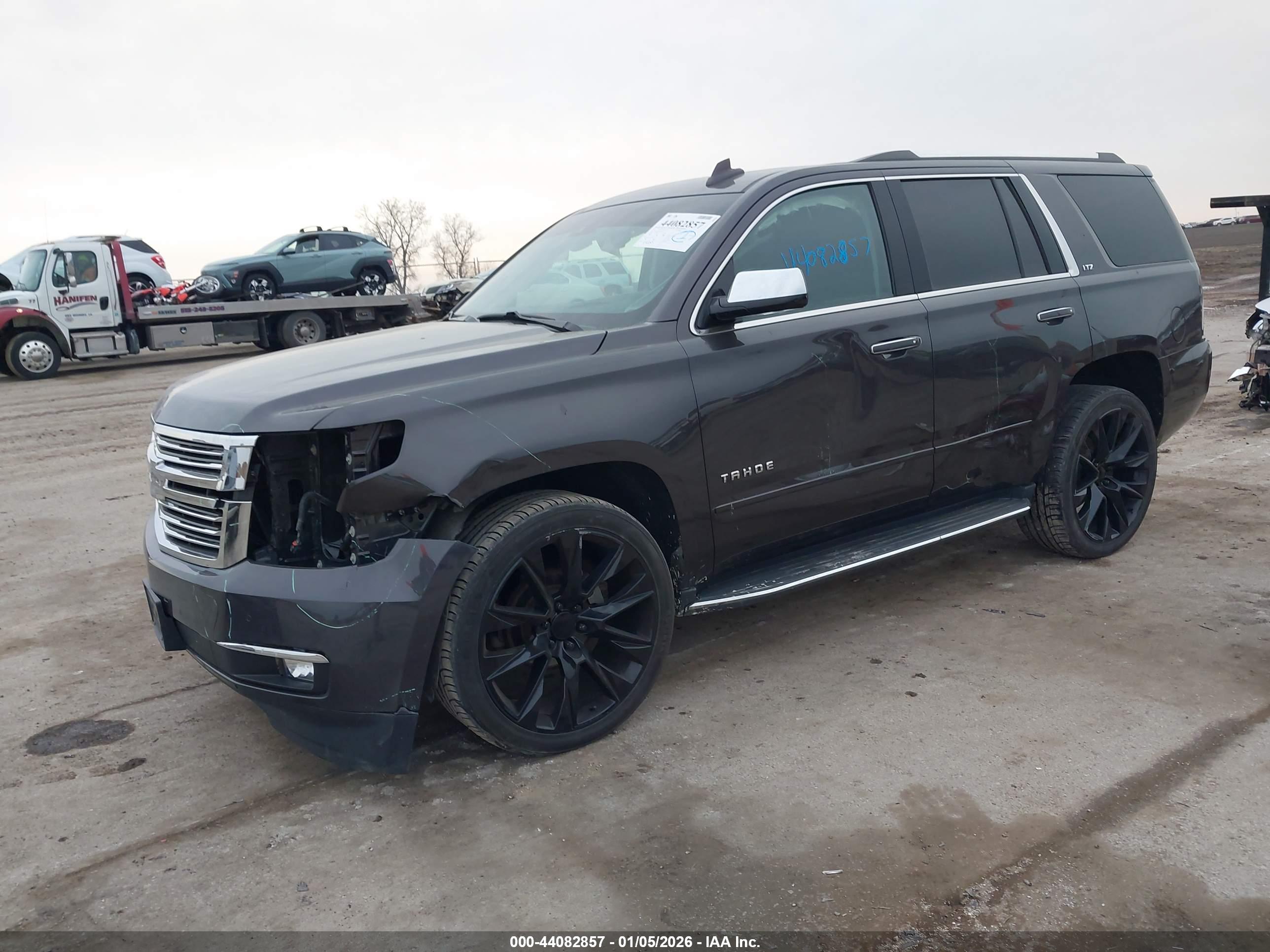 CHEVROLET TAHOE image 2