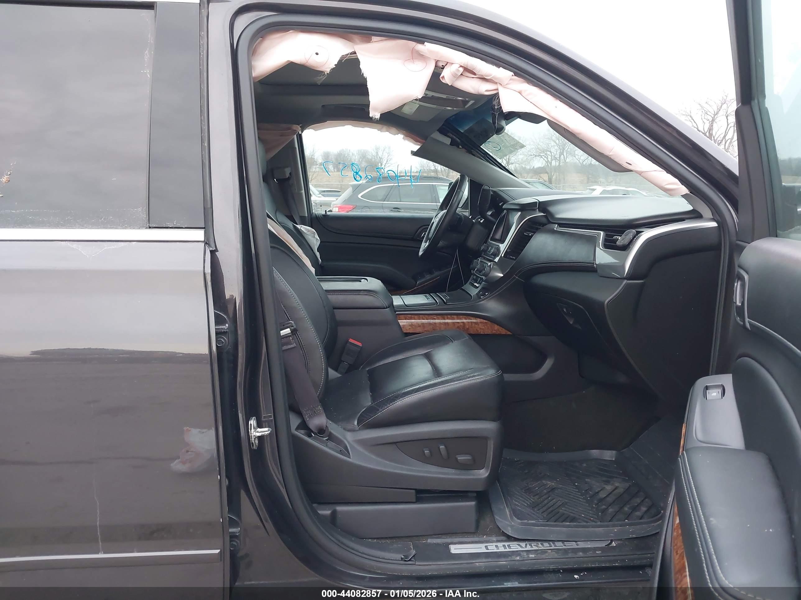 CHEVROLET TAHOE image 5