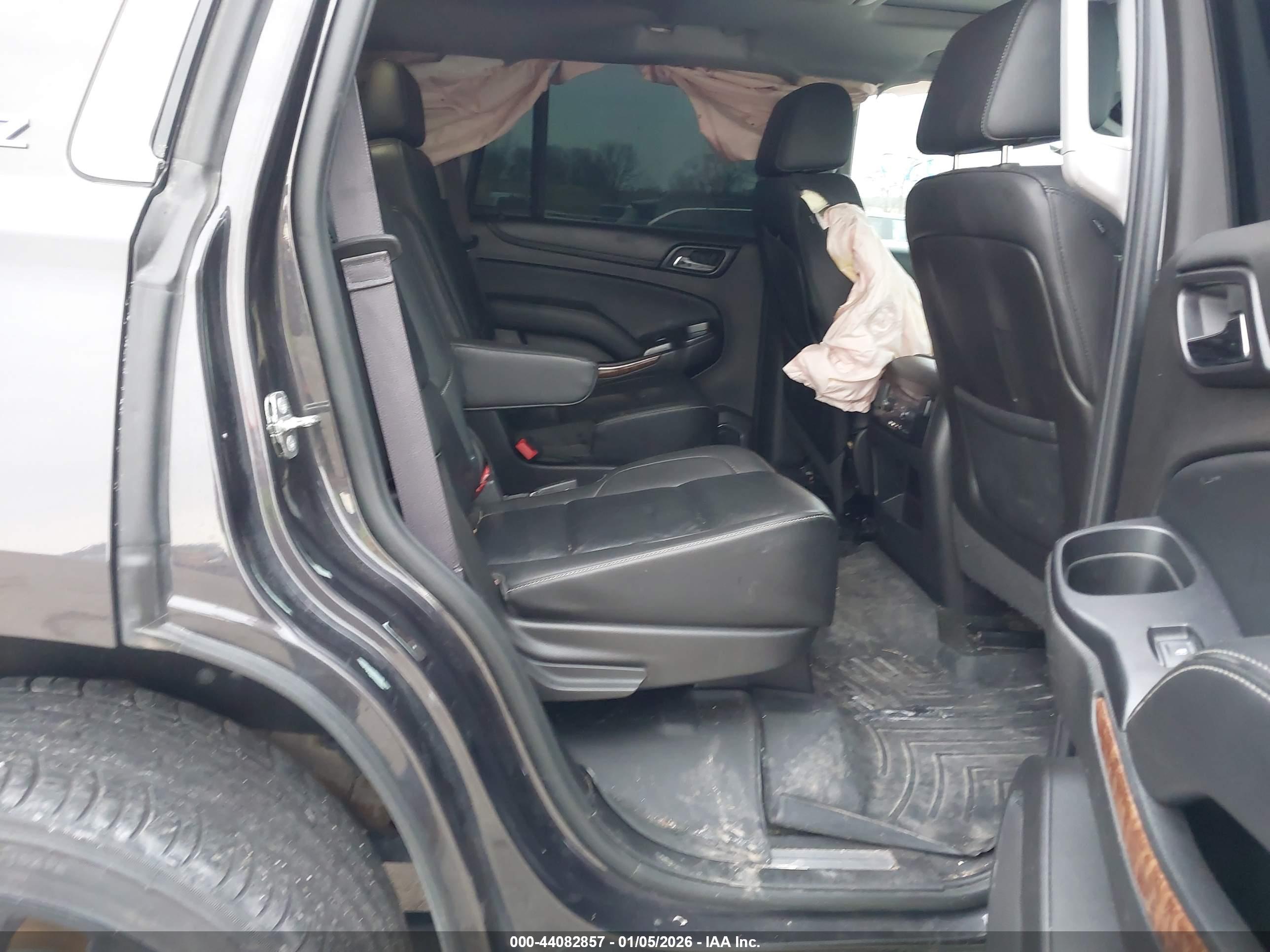 CHEVROLET TAHOE image 8