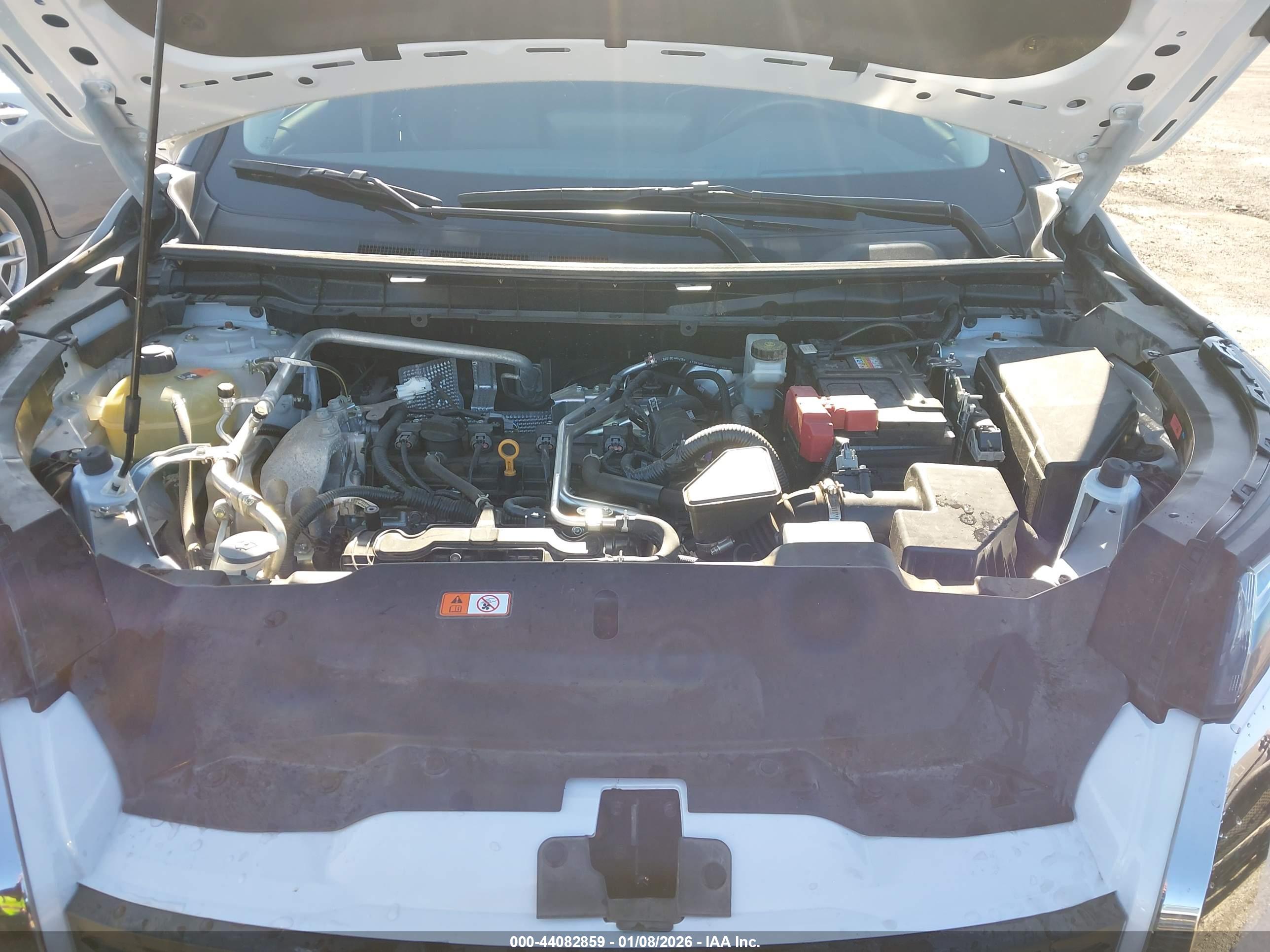 MITSUBISHI OUTLANDER image 10