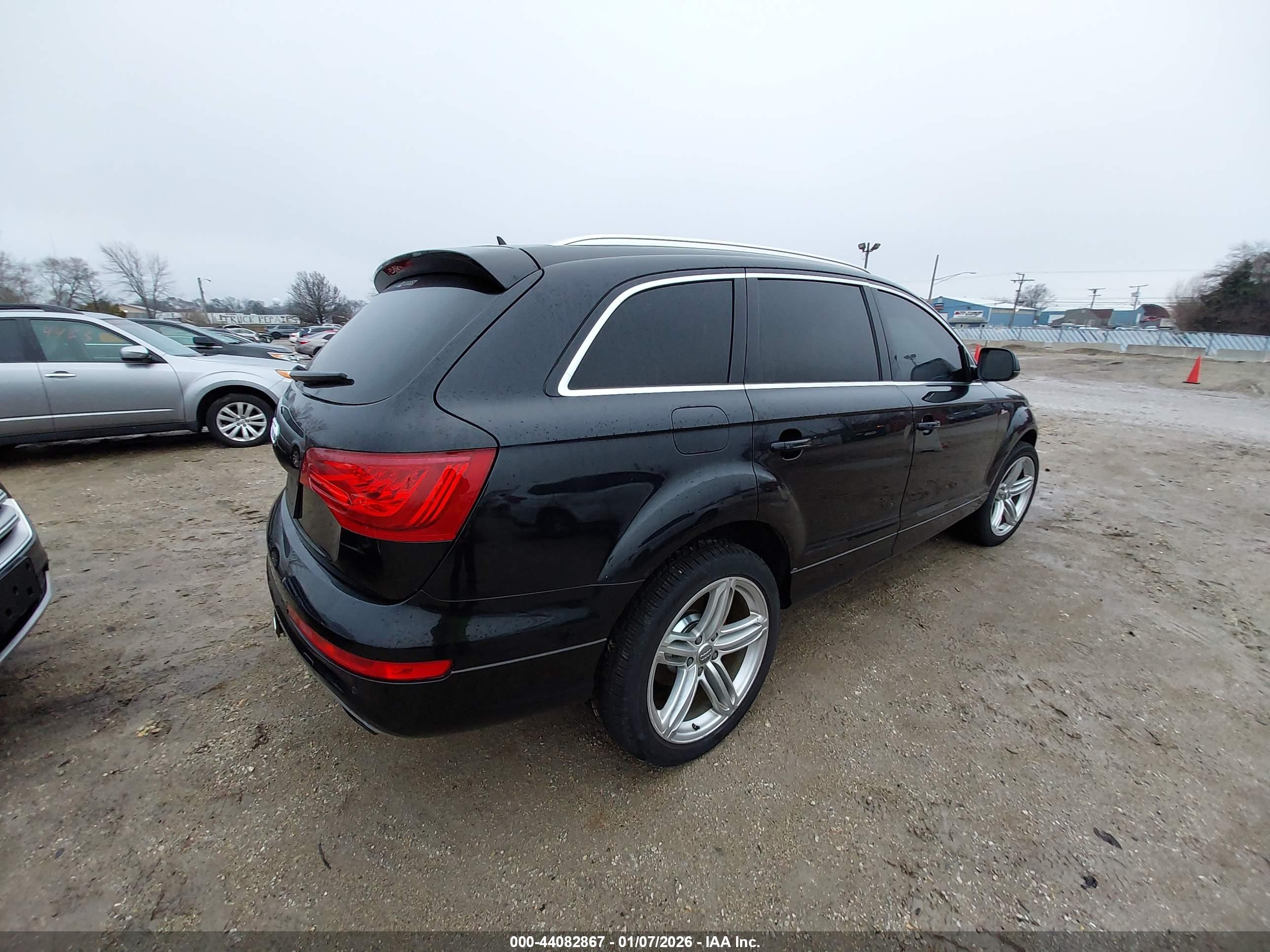 AUDI Q7 image 4