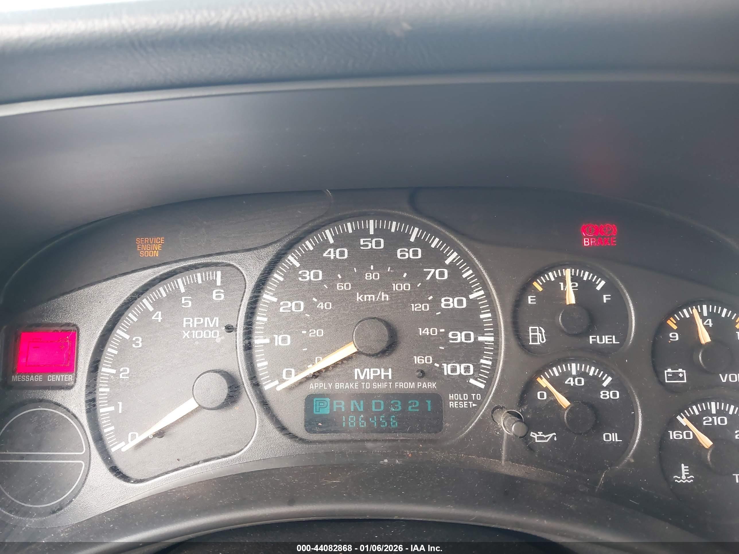 CHEVROLET TAHOE image 7