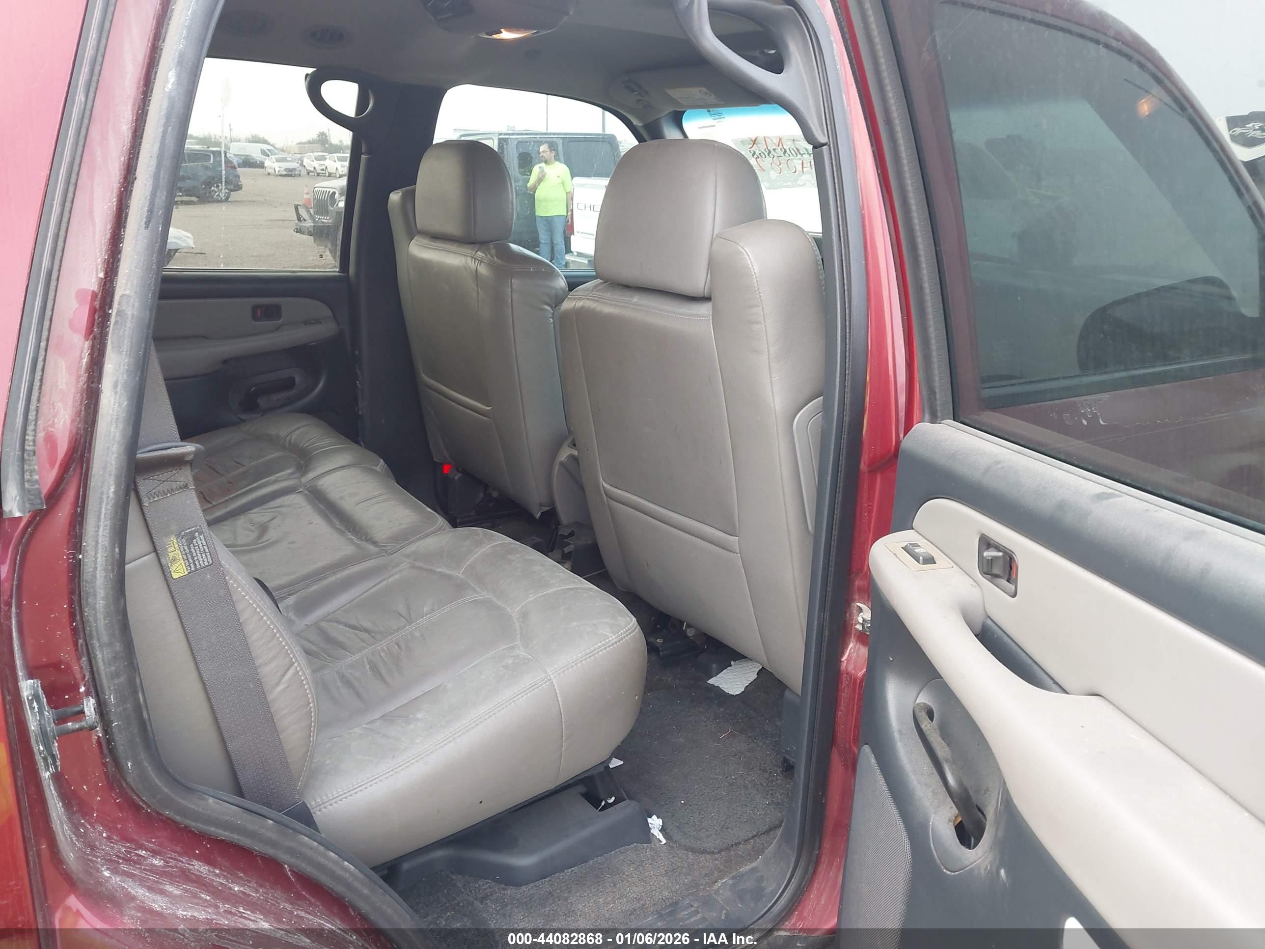 CHEVROLET TAHOE image 8