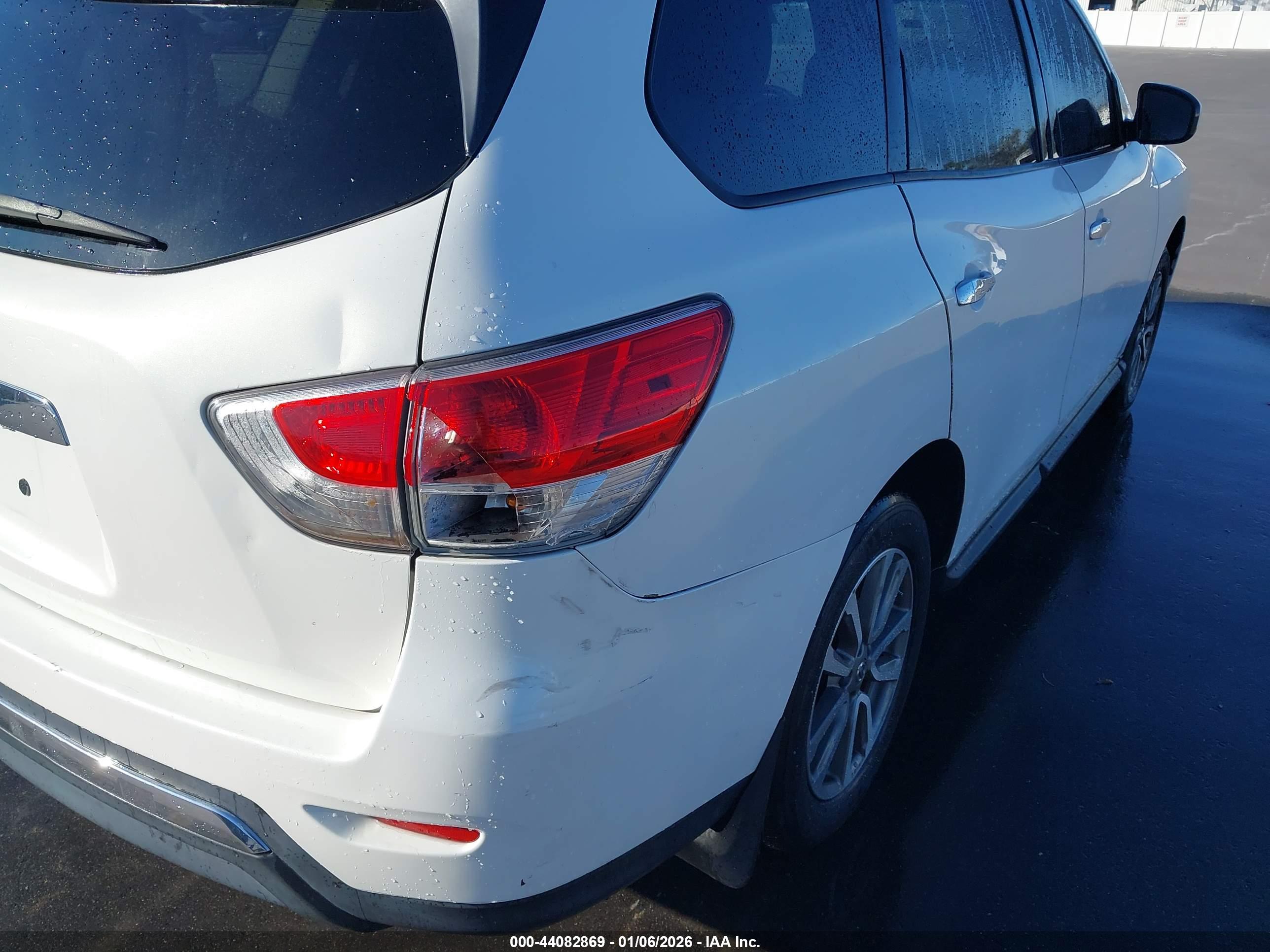 NISSAN PATHFINDER image 6