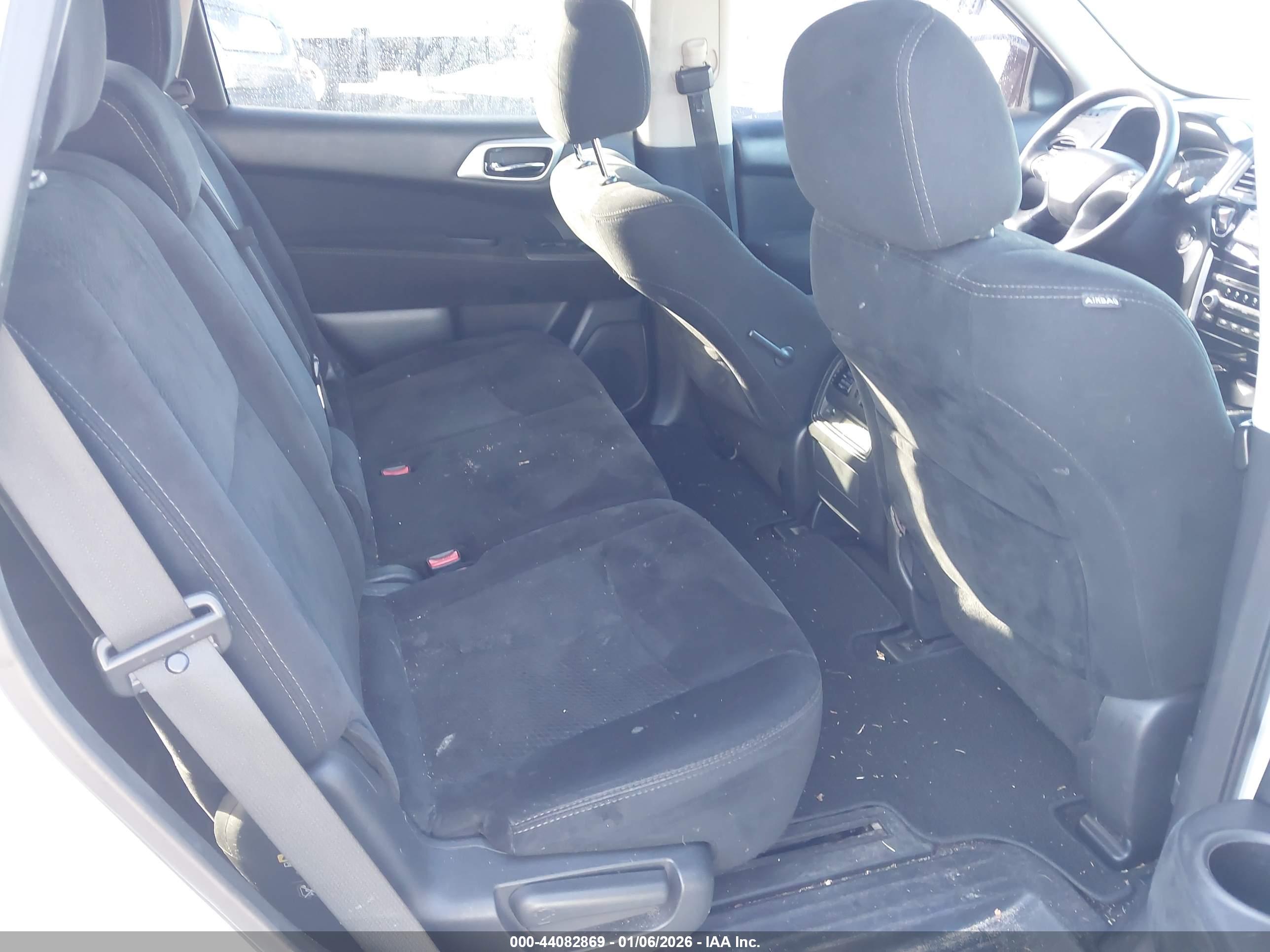 NISSAN PATHFINDER image 8