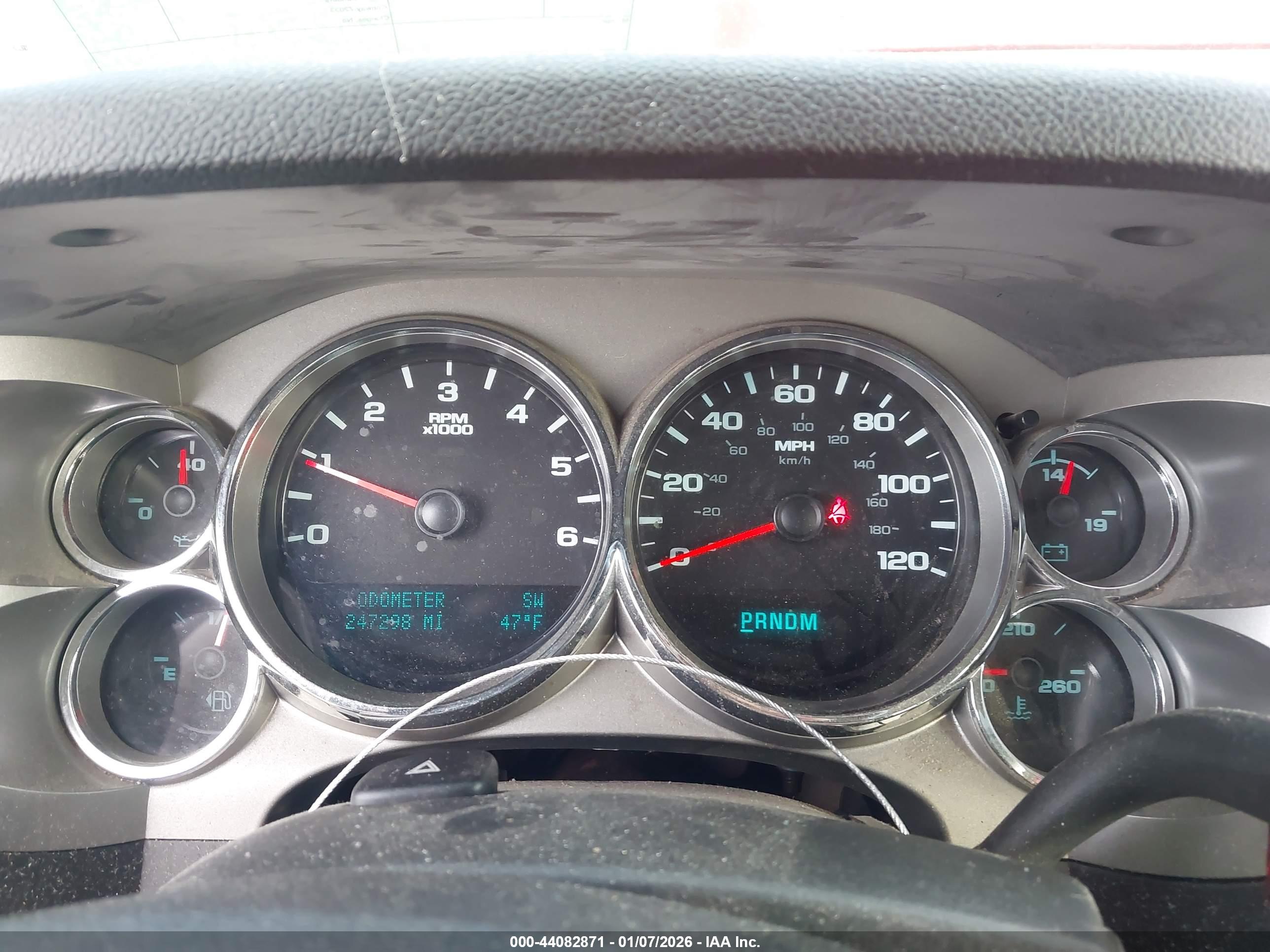 CHEVROLET SILVERADO image 7