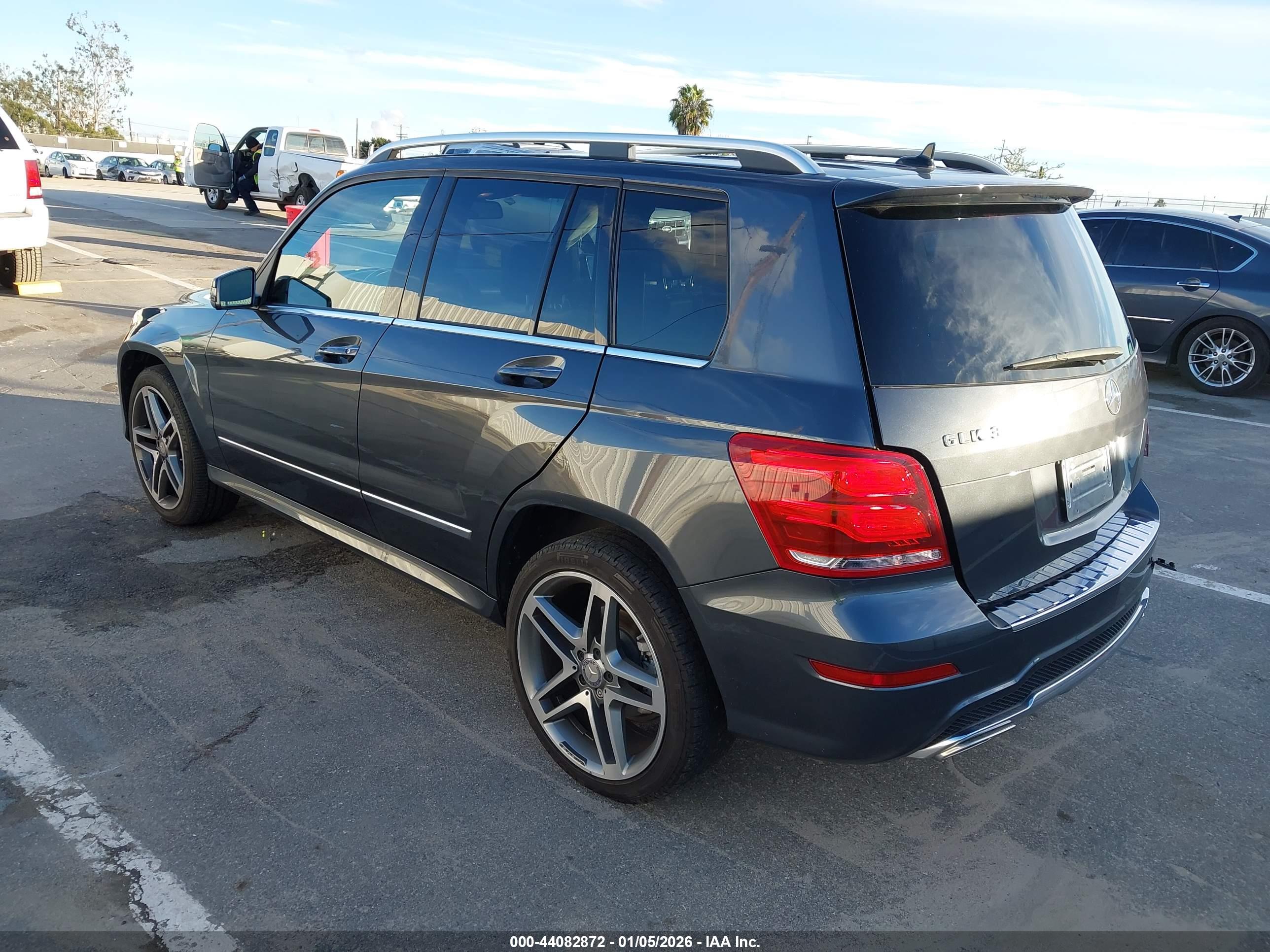 MERCEDES-BENZ GLK image 3