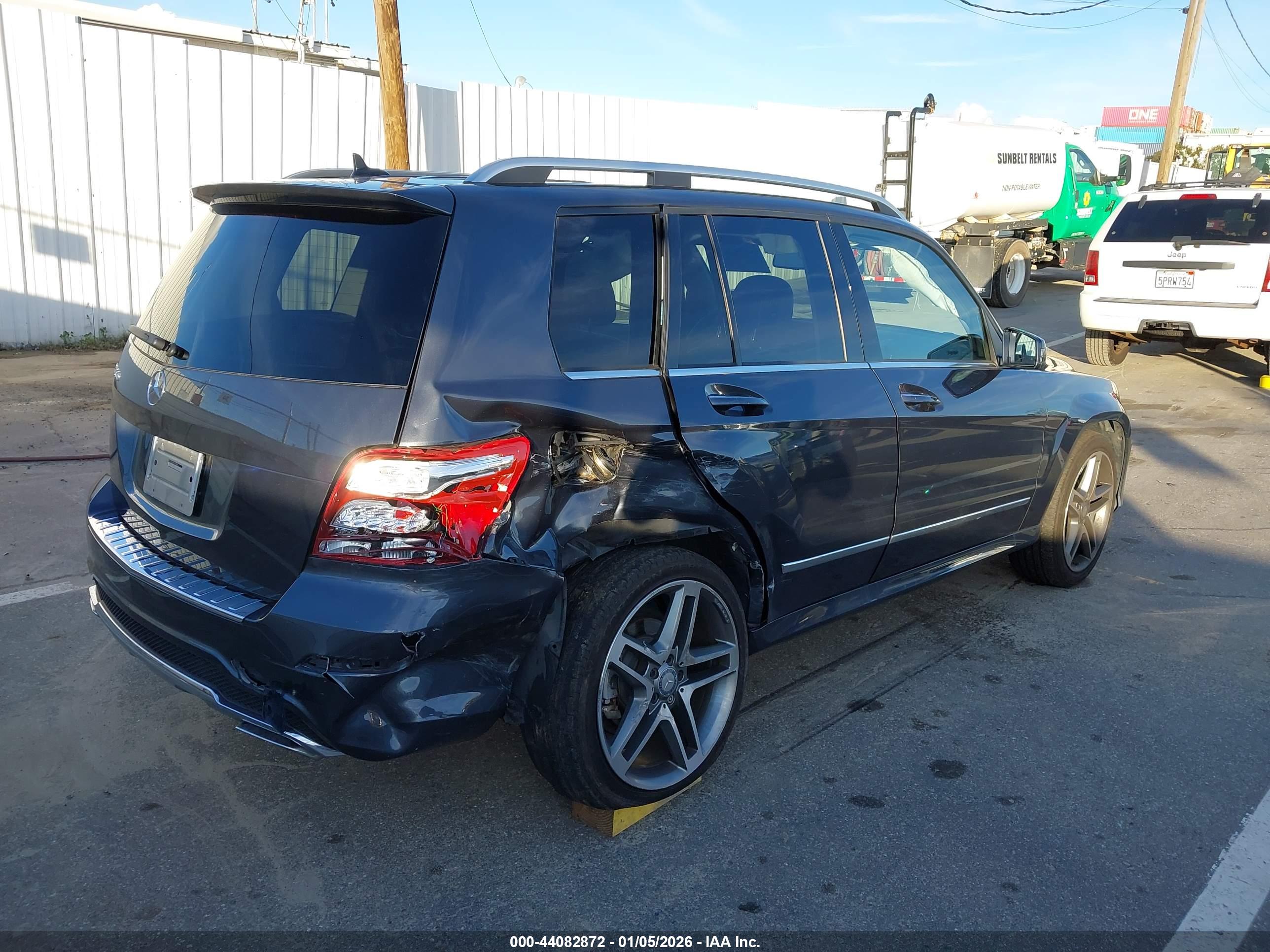 MERCEDES-BENZ GLK image 6
