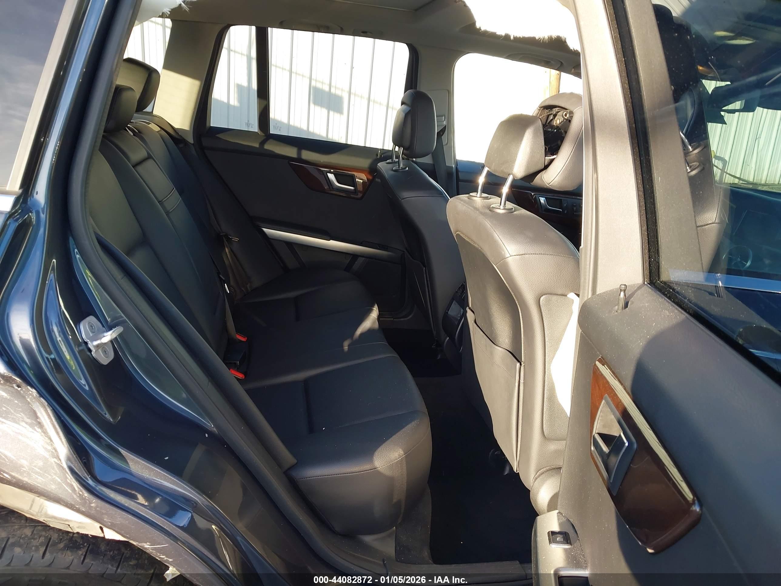 MERCEDES-BENZ GLK image 8