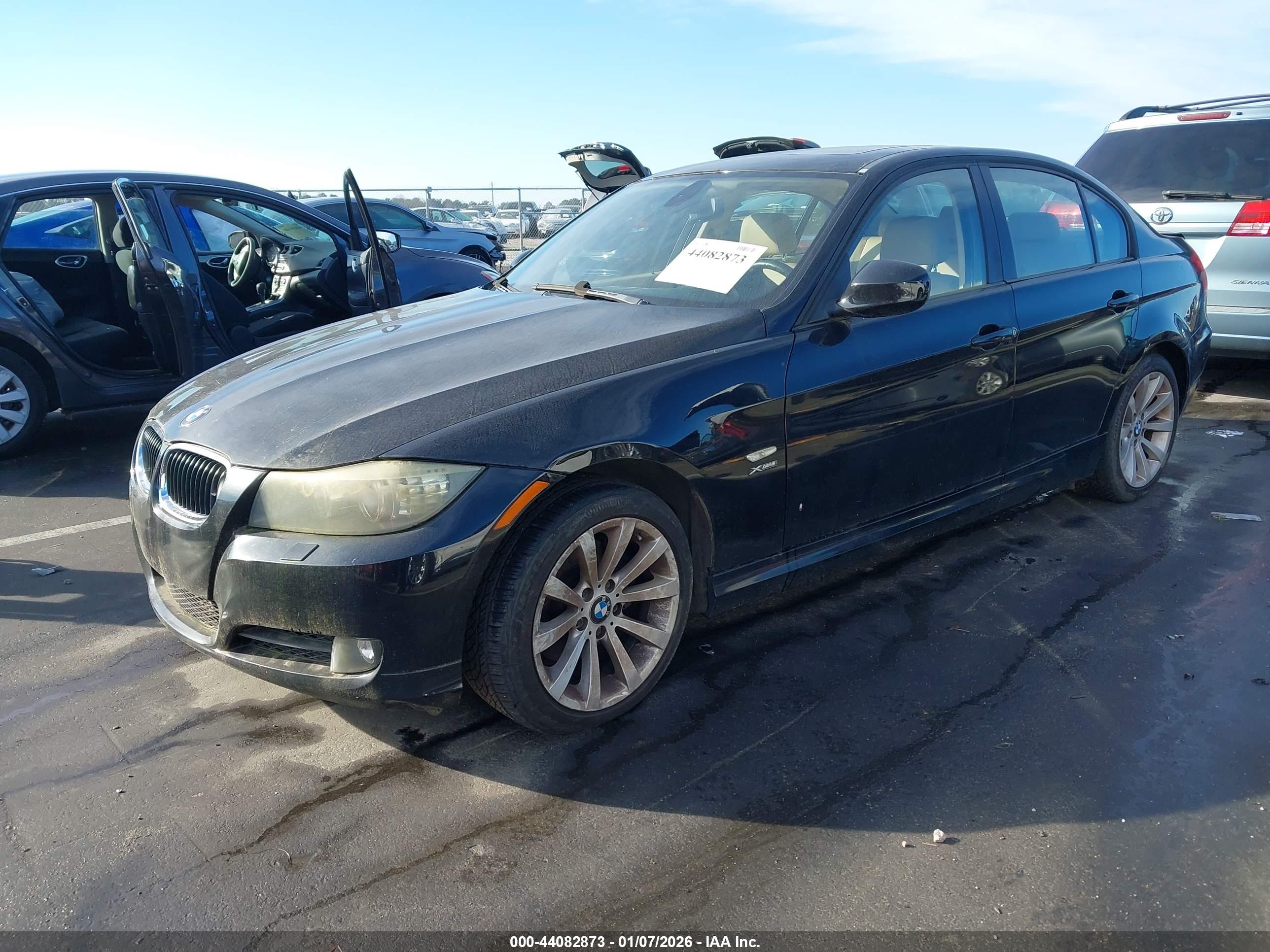 BMW 328I image 2