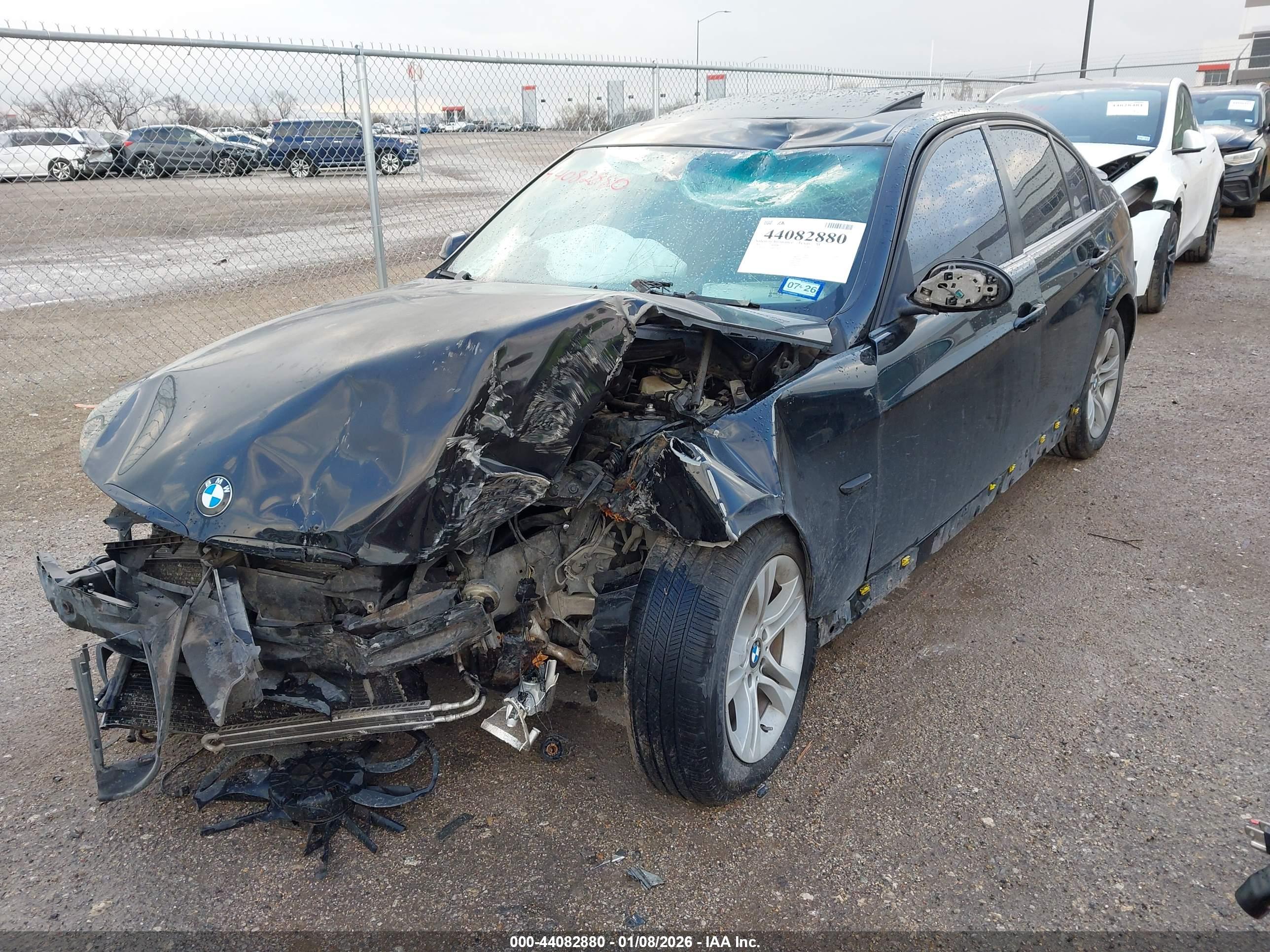 BMW 328I image 2