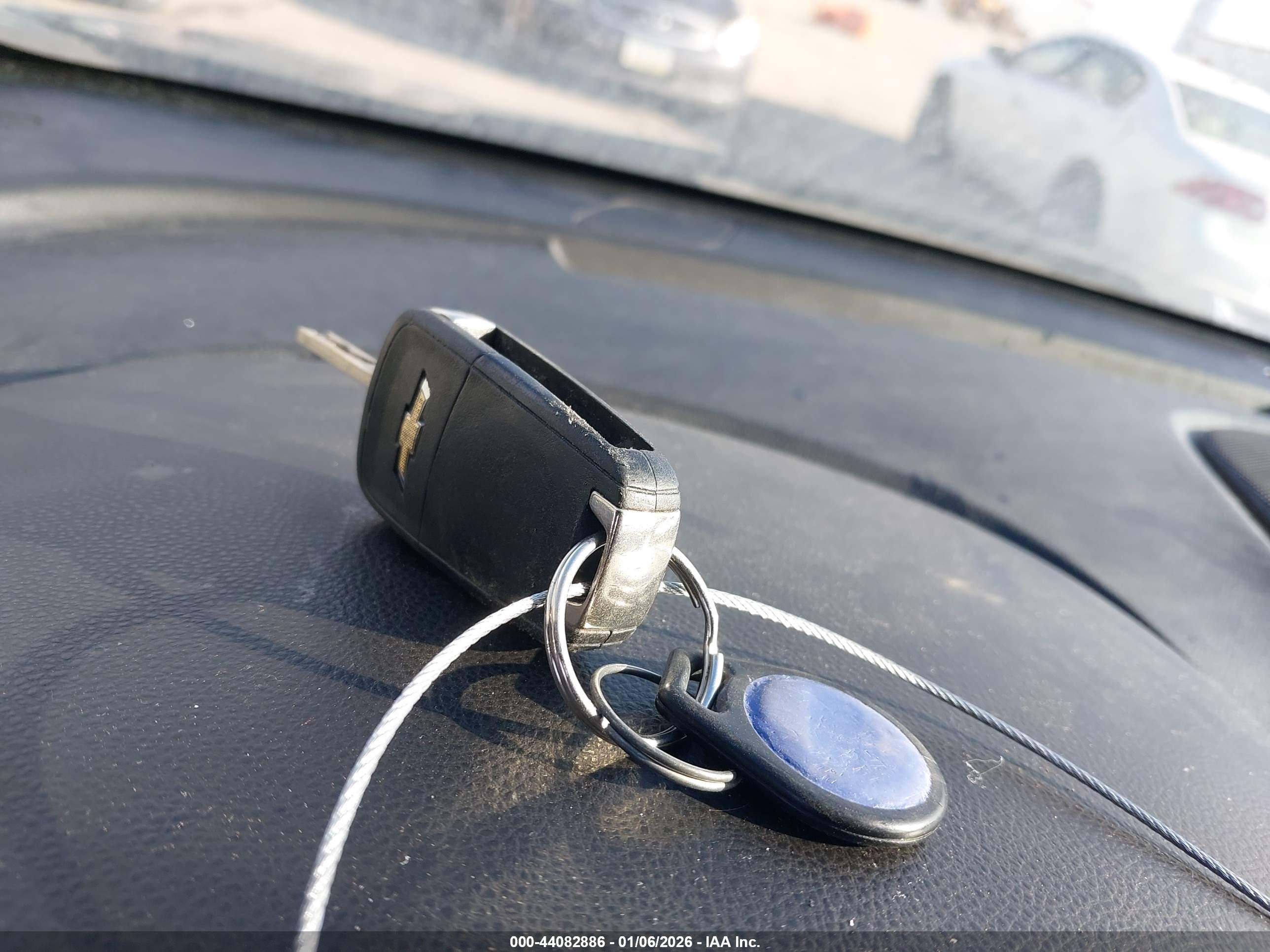 CHEVROLET EQUINOX image 11