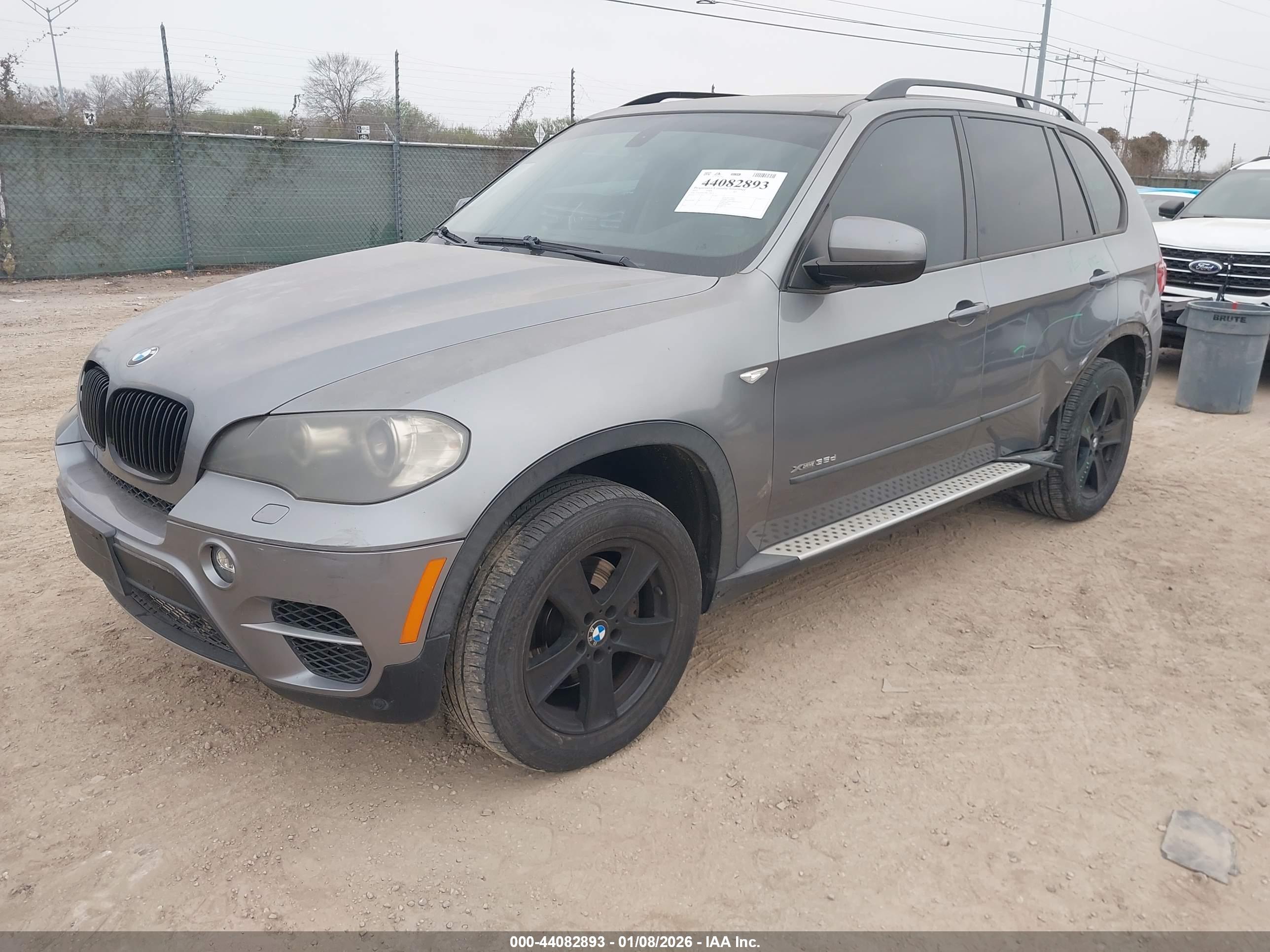 BMW X5 image 2