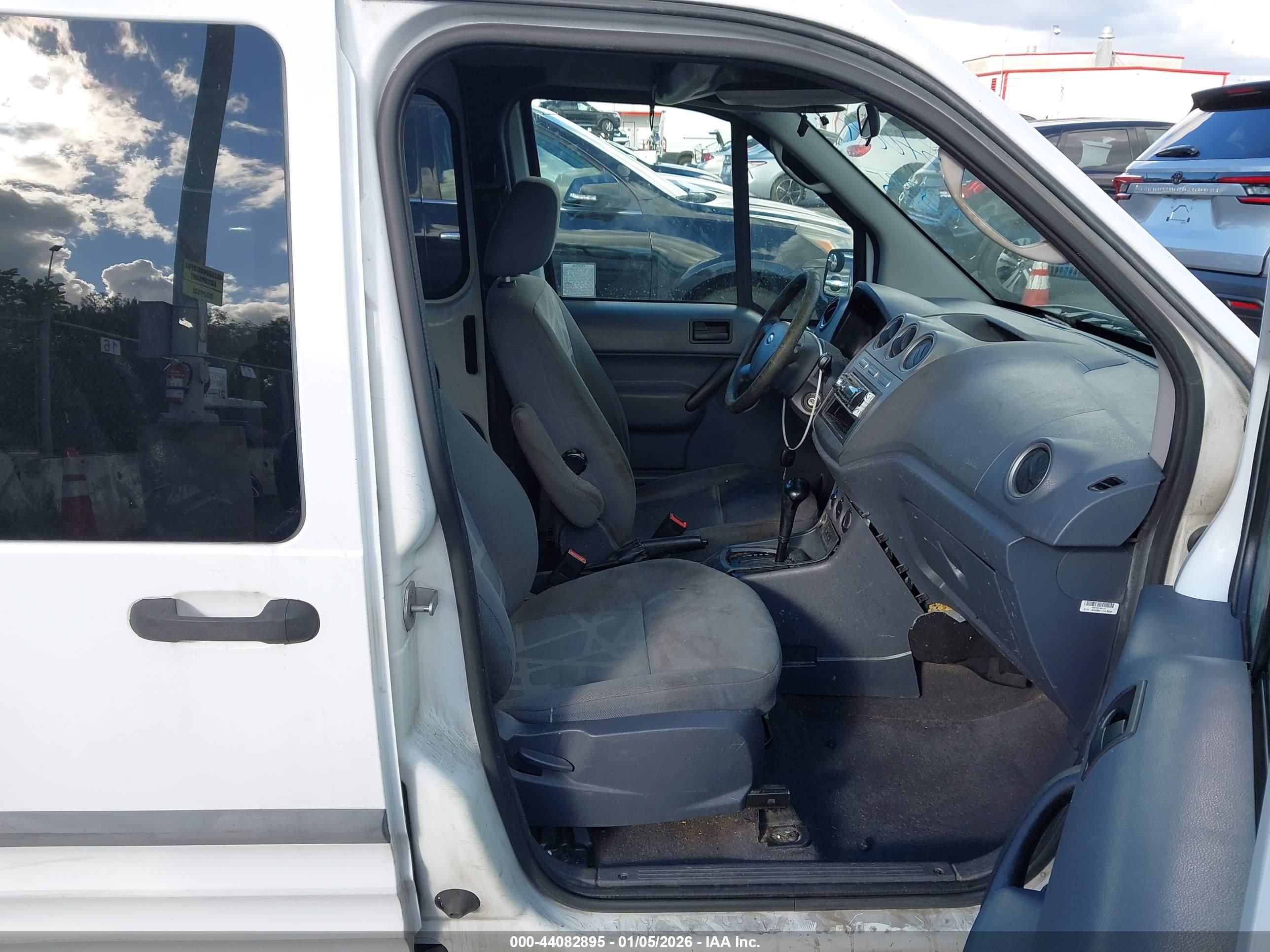 FORD TRANSIT image 5