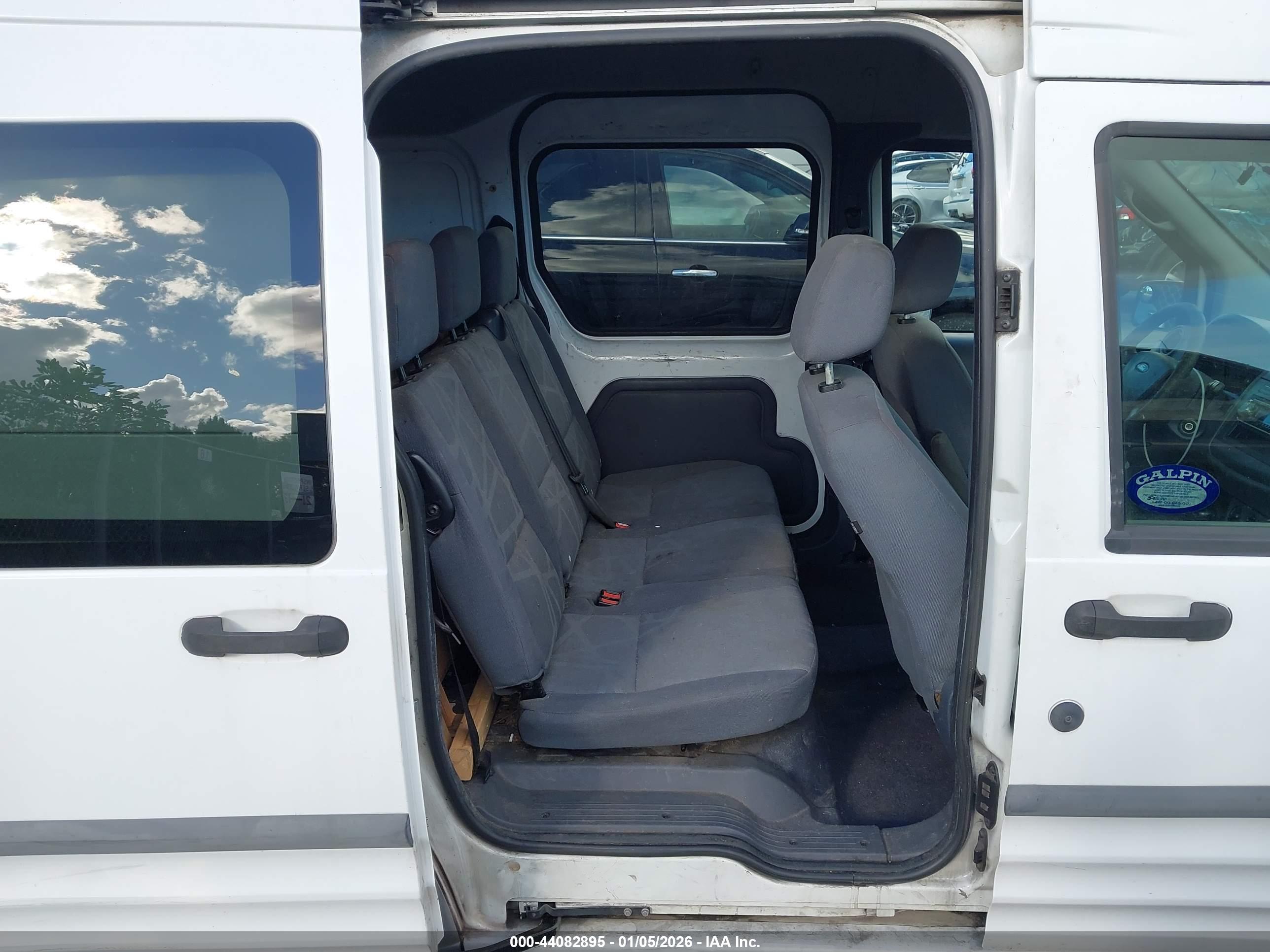 FORD TRANSIT image 8