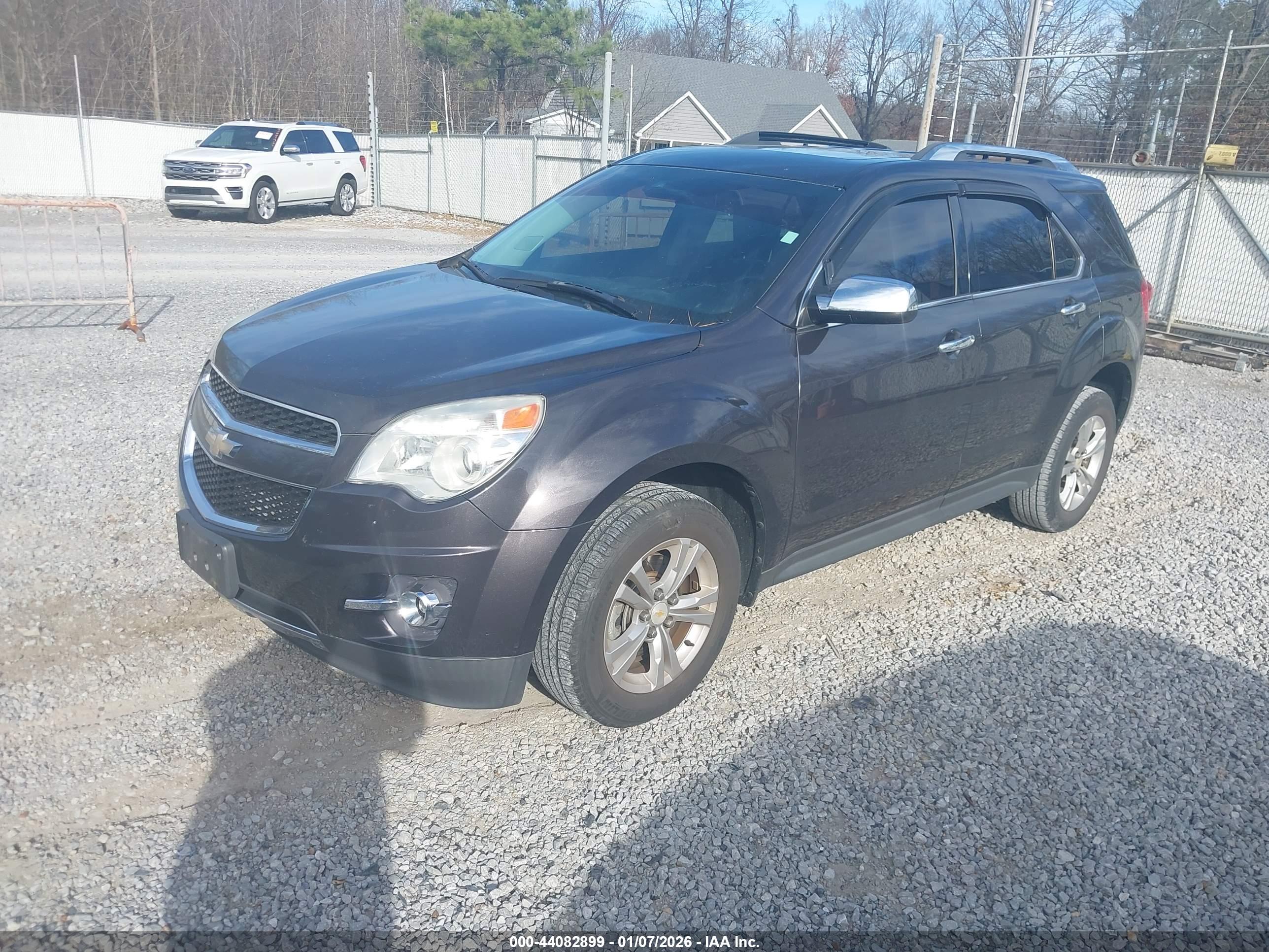 CHEVROLET EQUINOX image 2