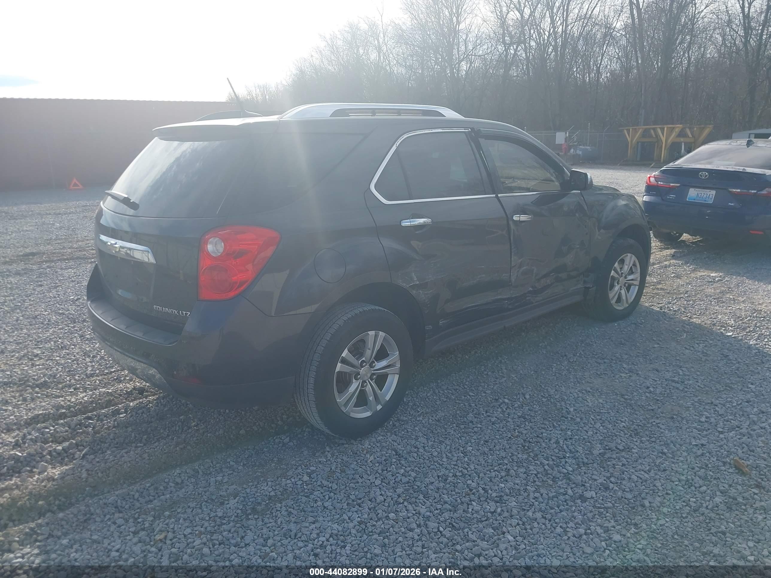 CHEVROLET EQUINOX image 4