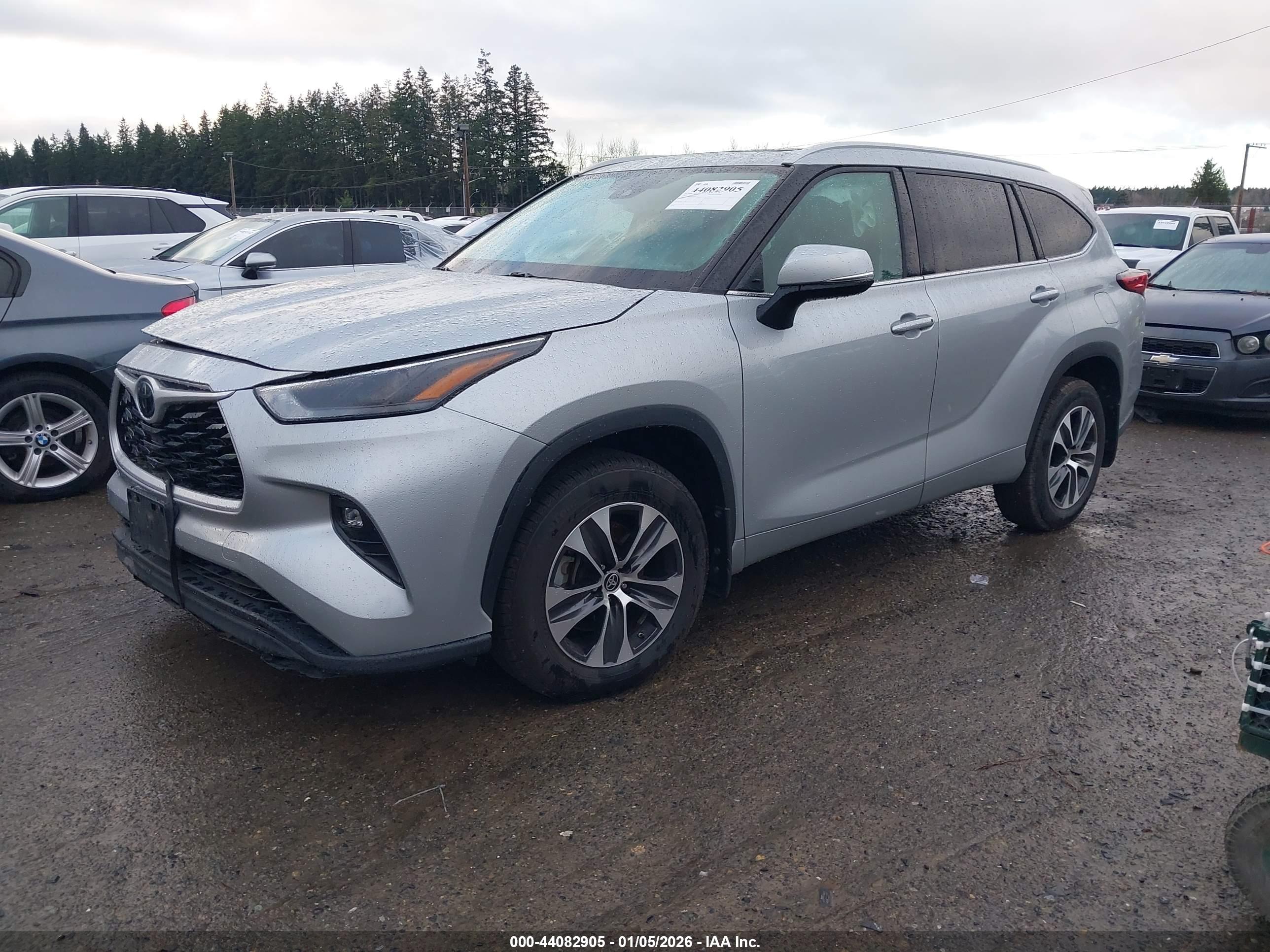 TOYOTA HIGHLANDER image 2