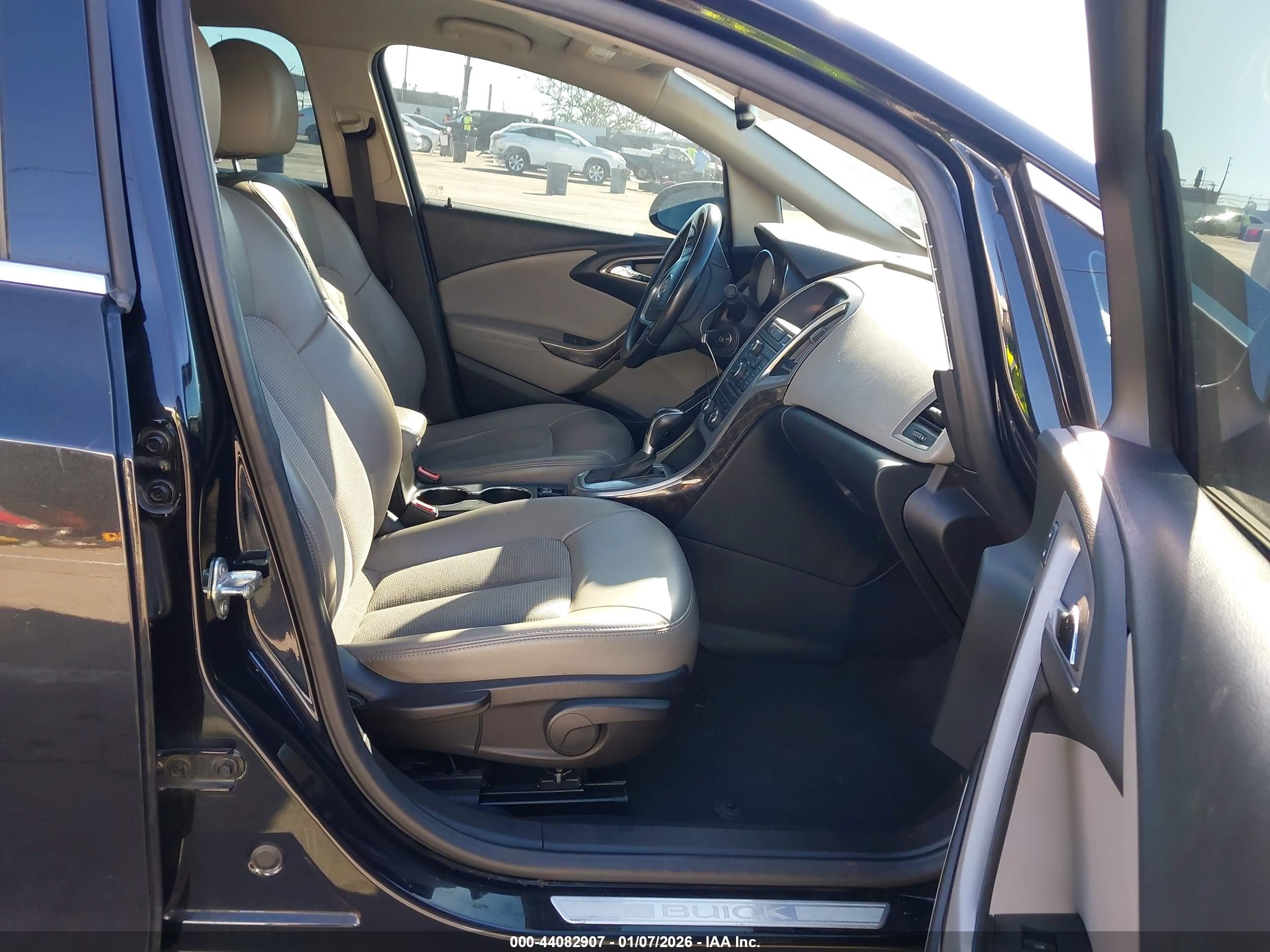 BUICK VERANO image 5