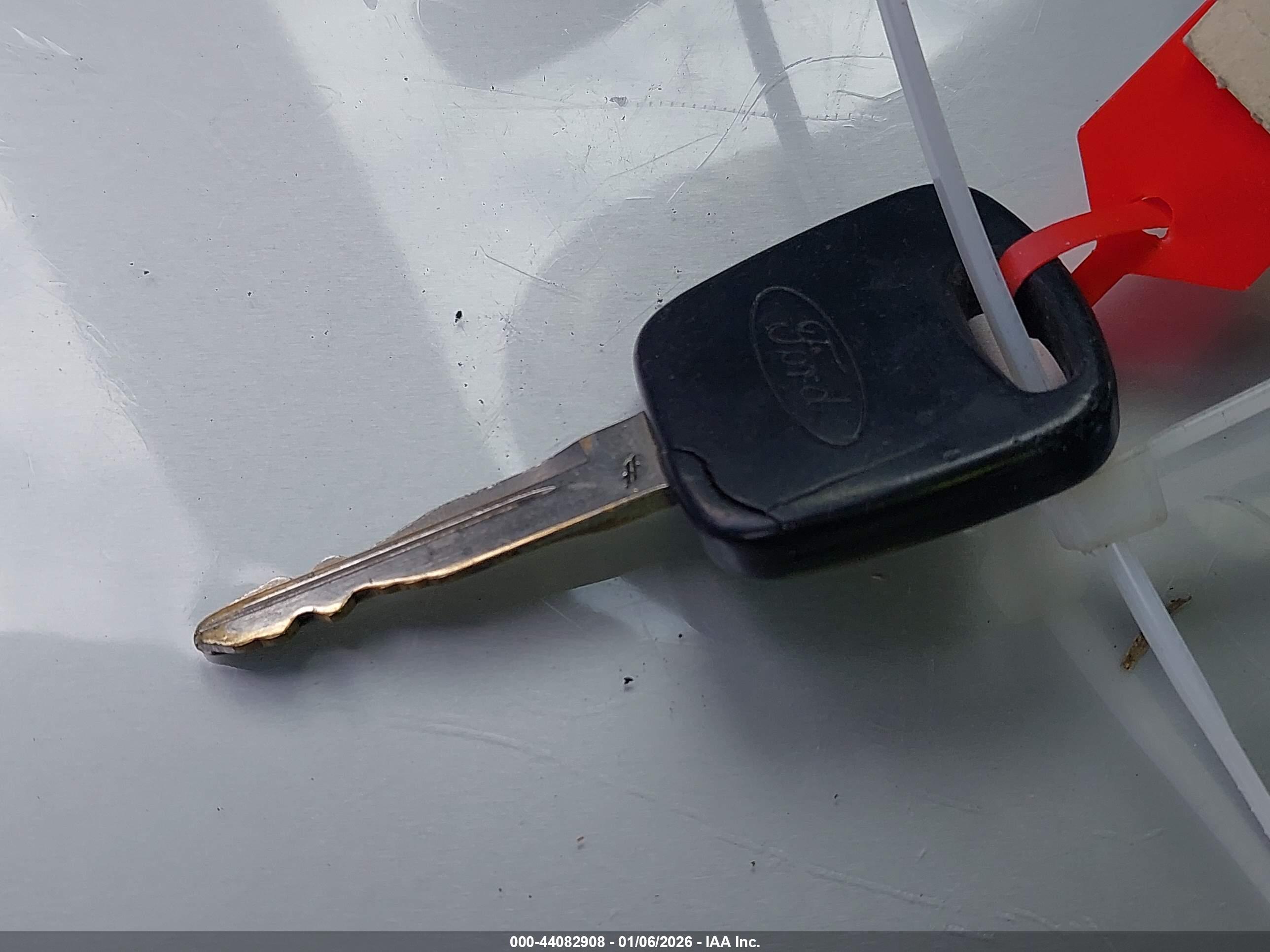 FORD MUSTANG image 11