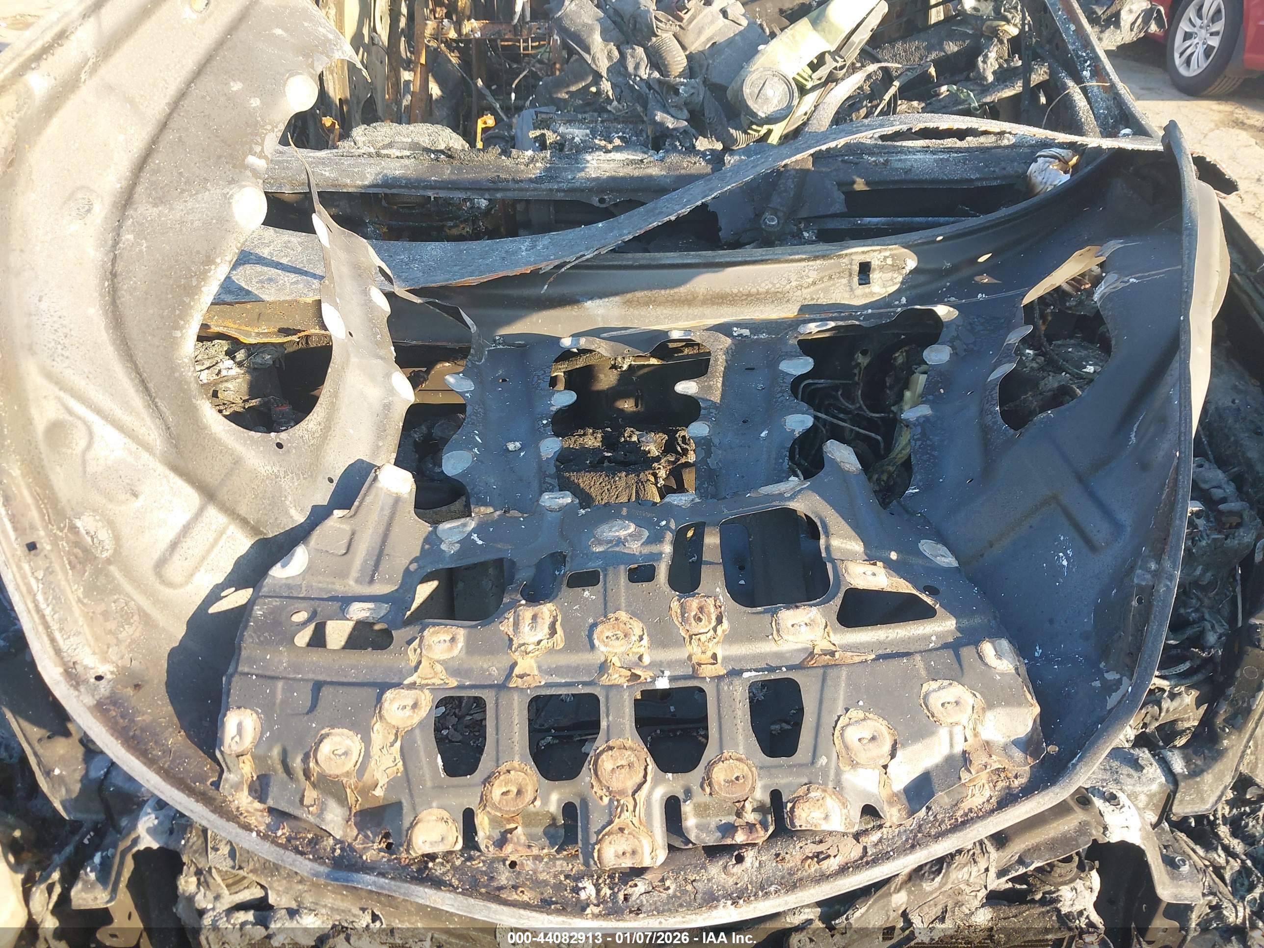 TOYOTA RAV4 image 10