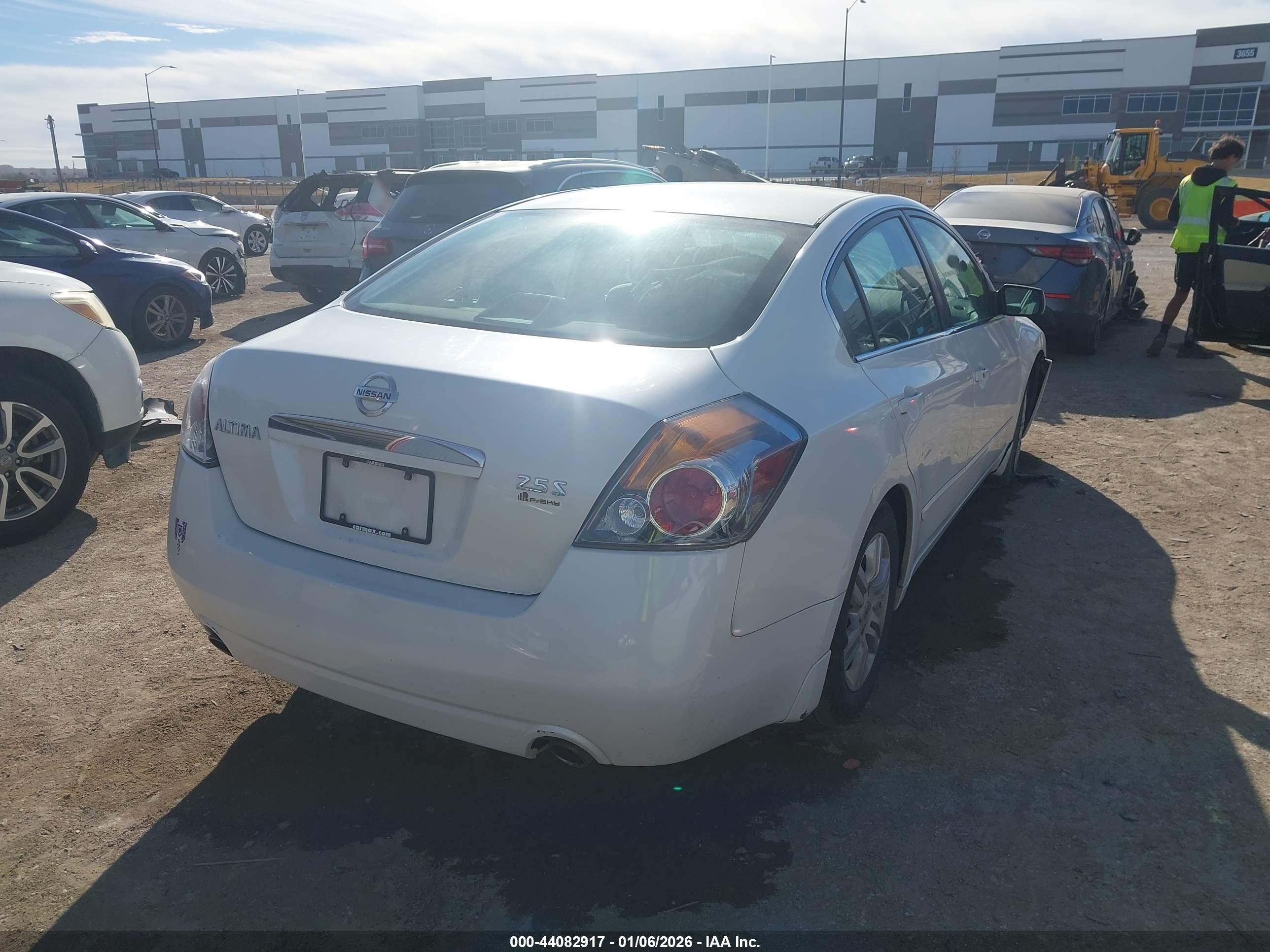 NISSAN ALTIMA image 4