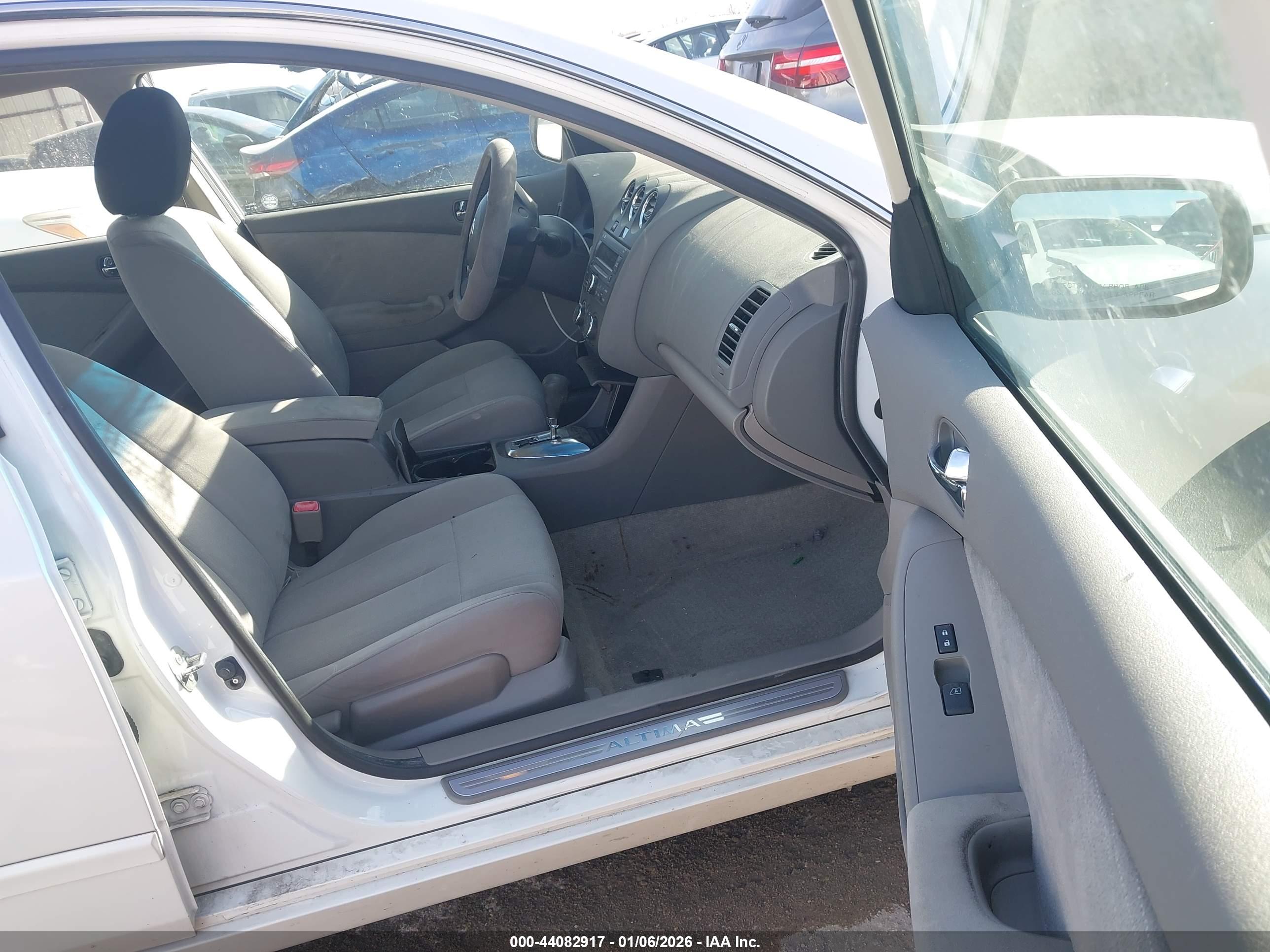 NISSAN ALTIMA image 5