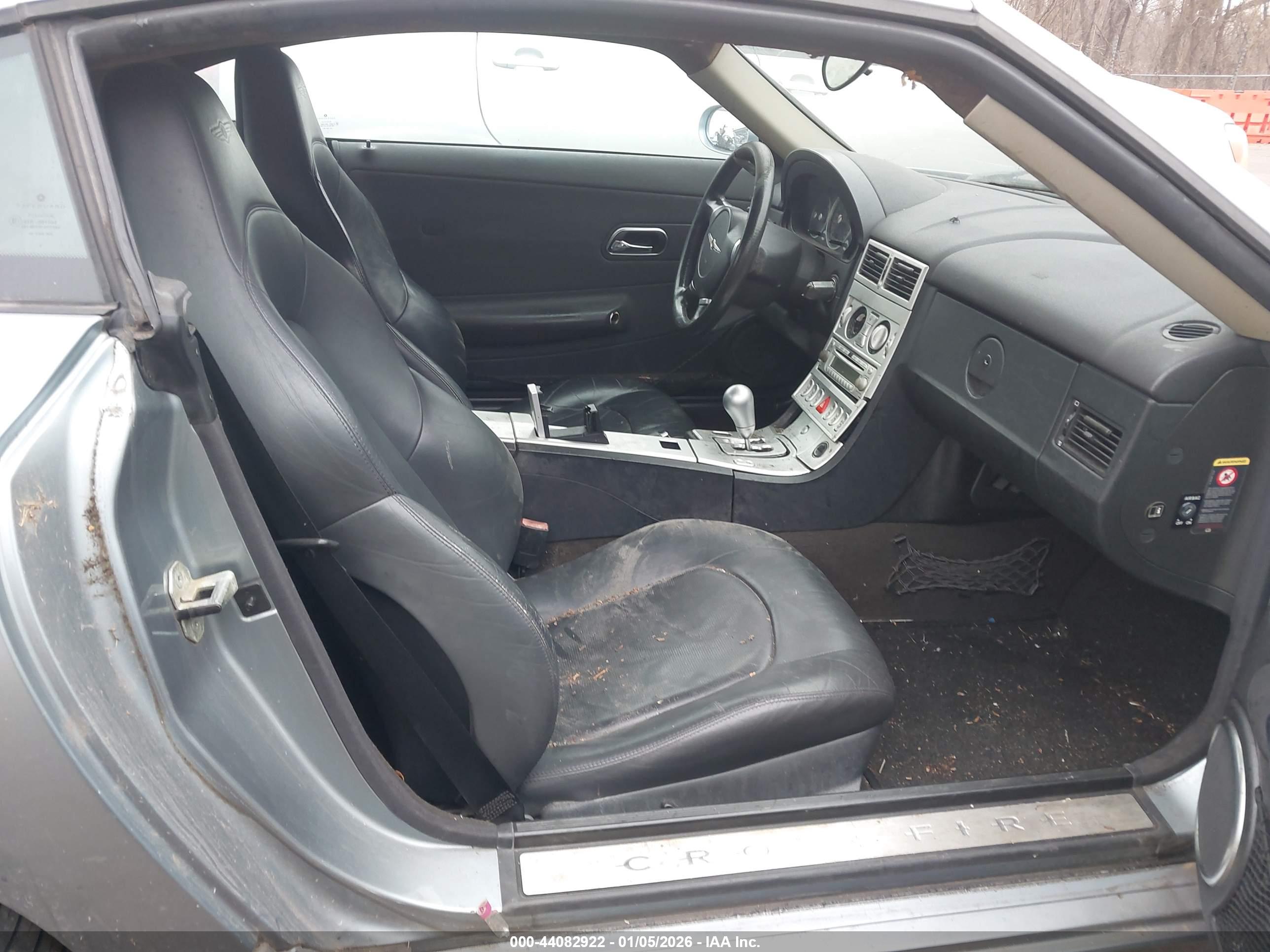 CHRYSLER CROSSFIRE image 5