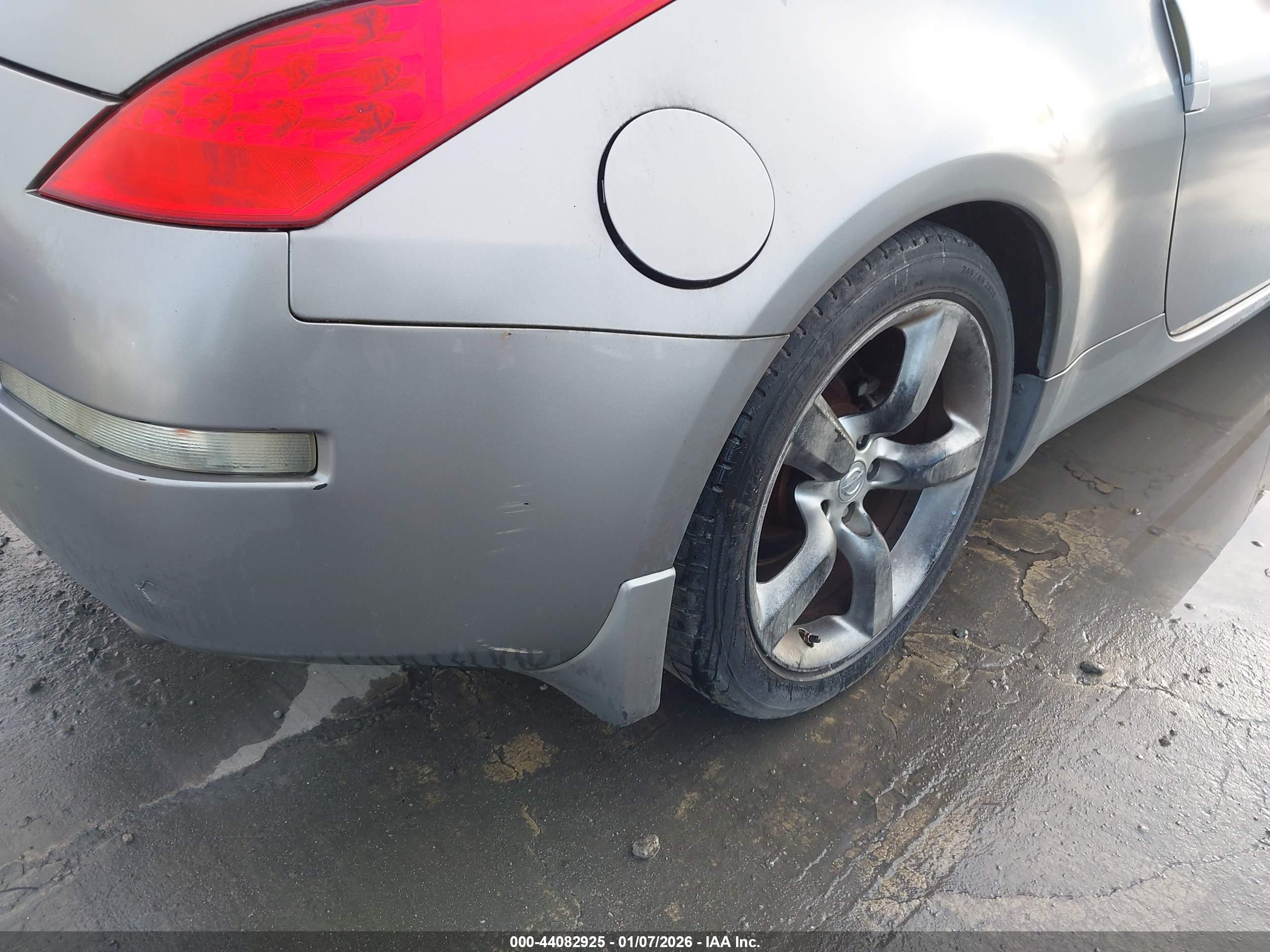 NISSAN 350Z image 6