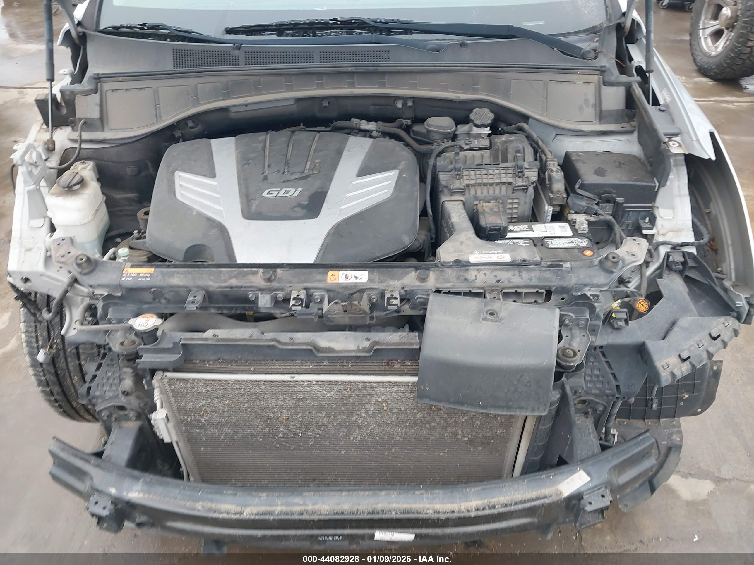 HYUNDAI SANTA image 10