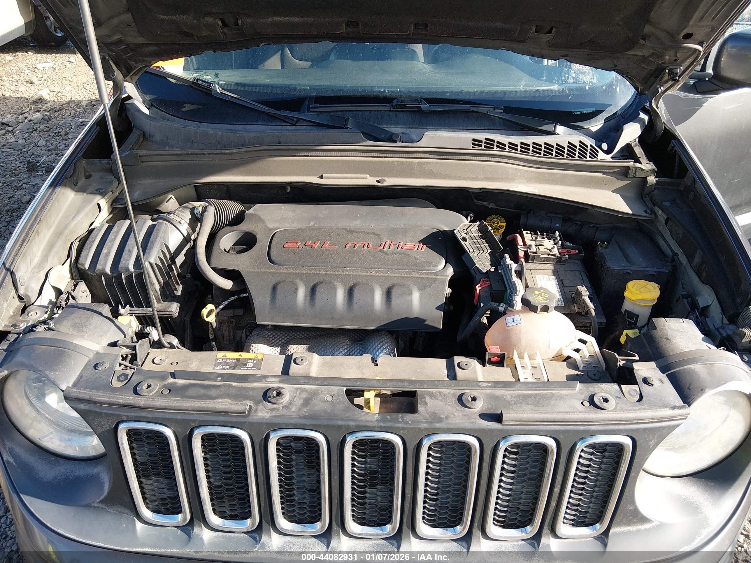 JEEP RENEGADE image 10