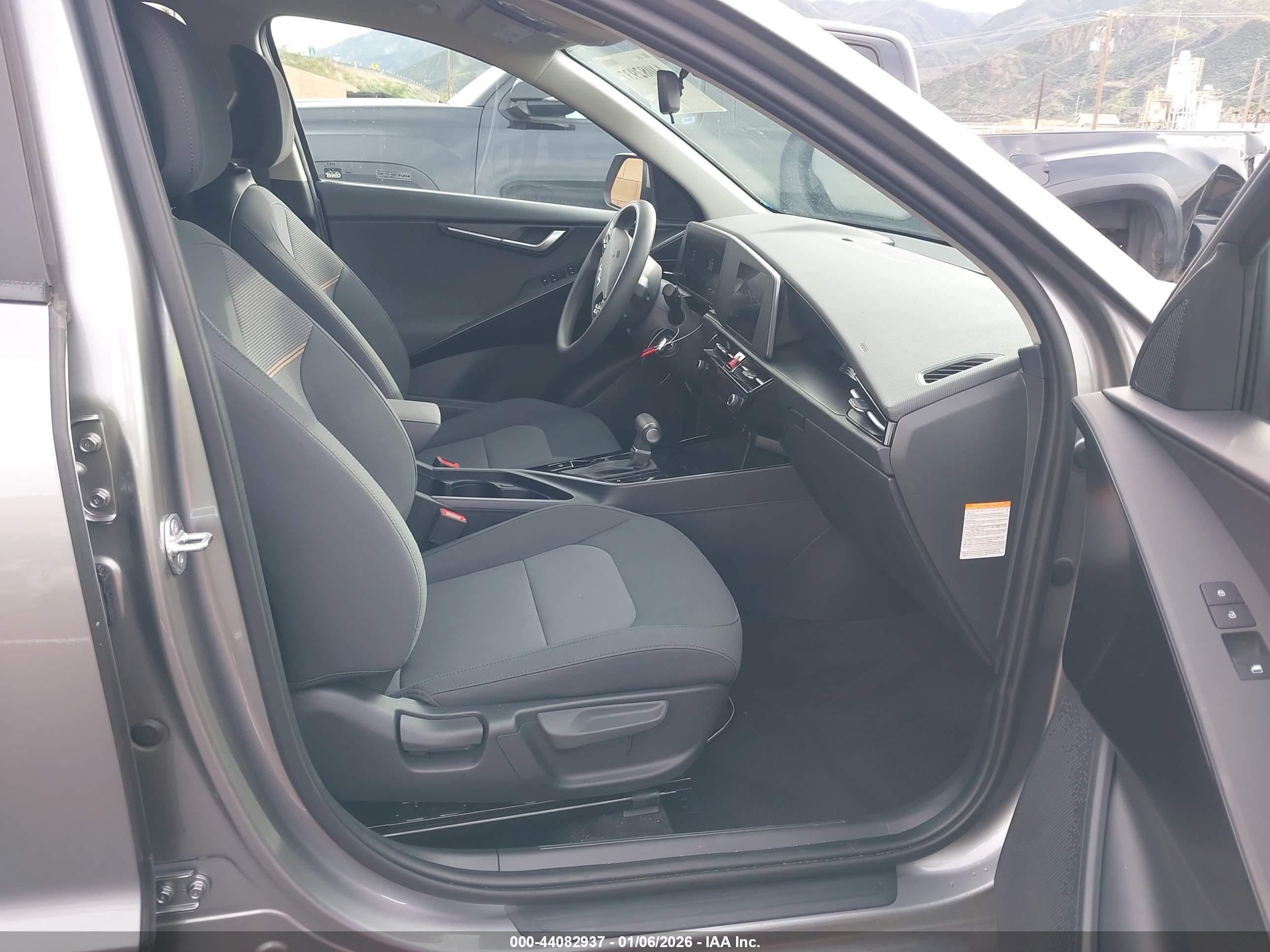 KIA NIRO image 5