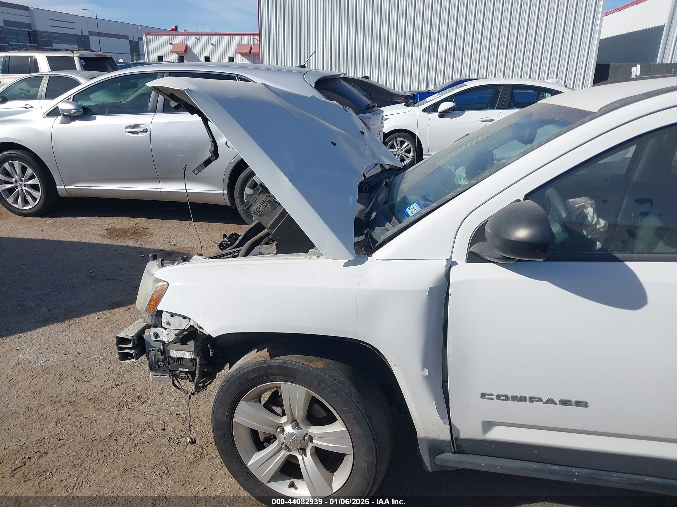 JEEP COMPASS image 6