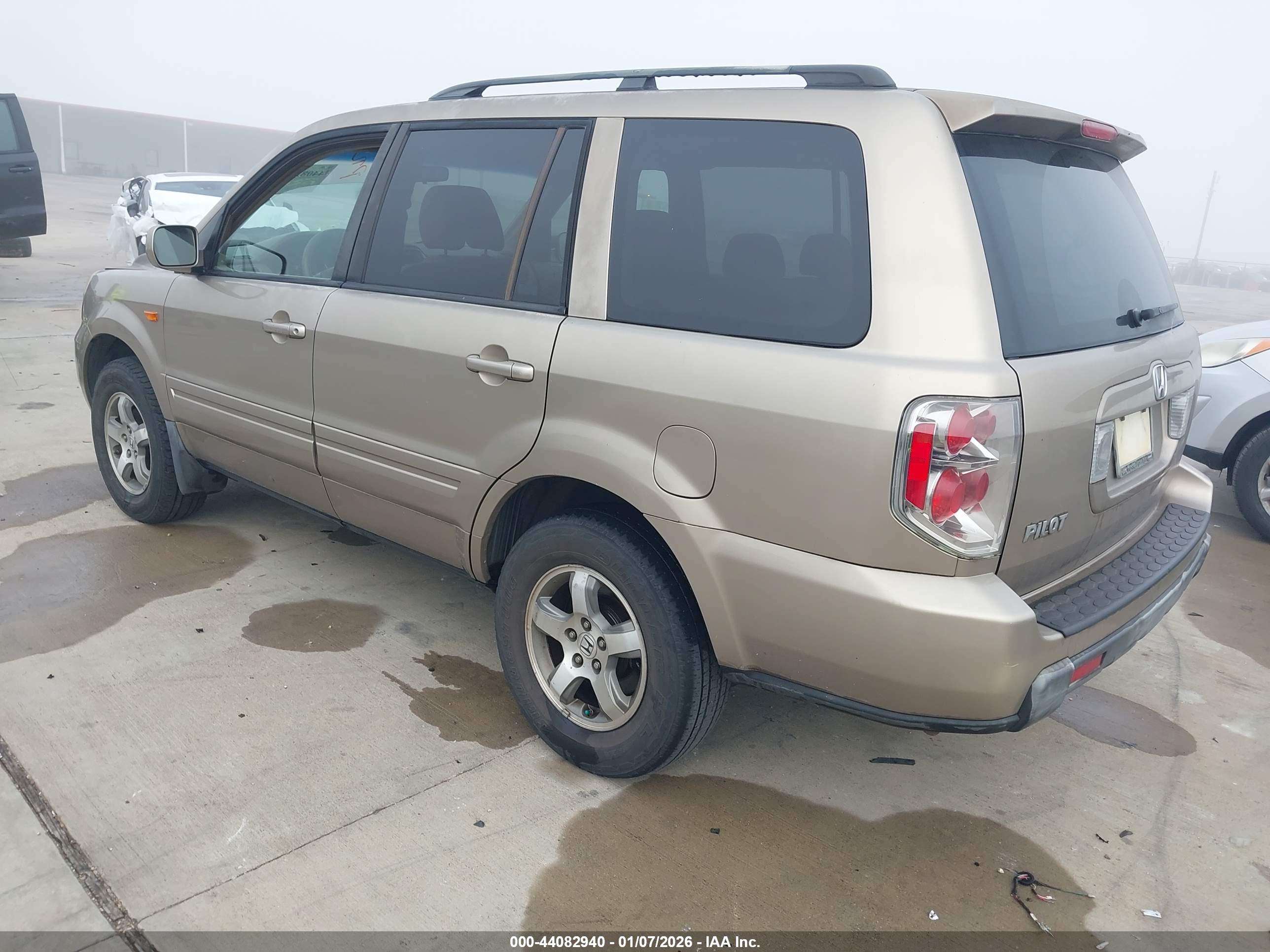 HONDA PILOT image 3