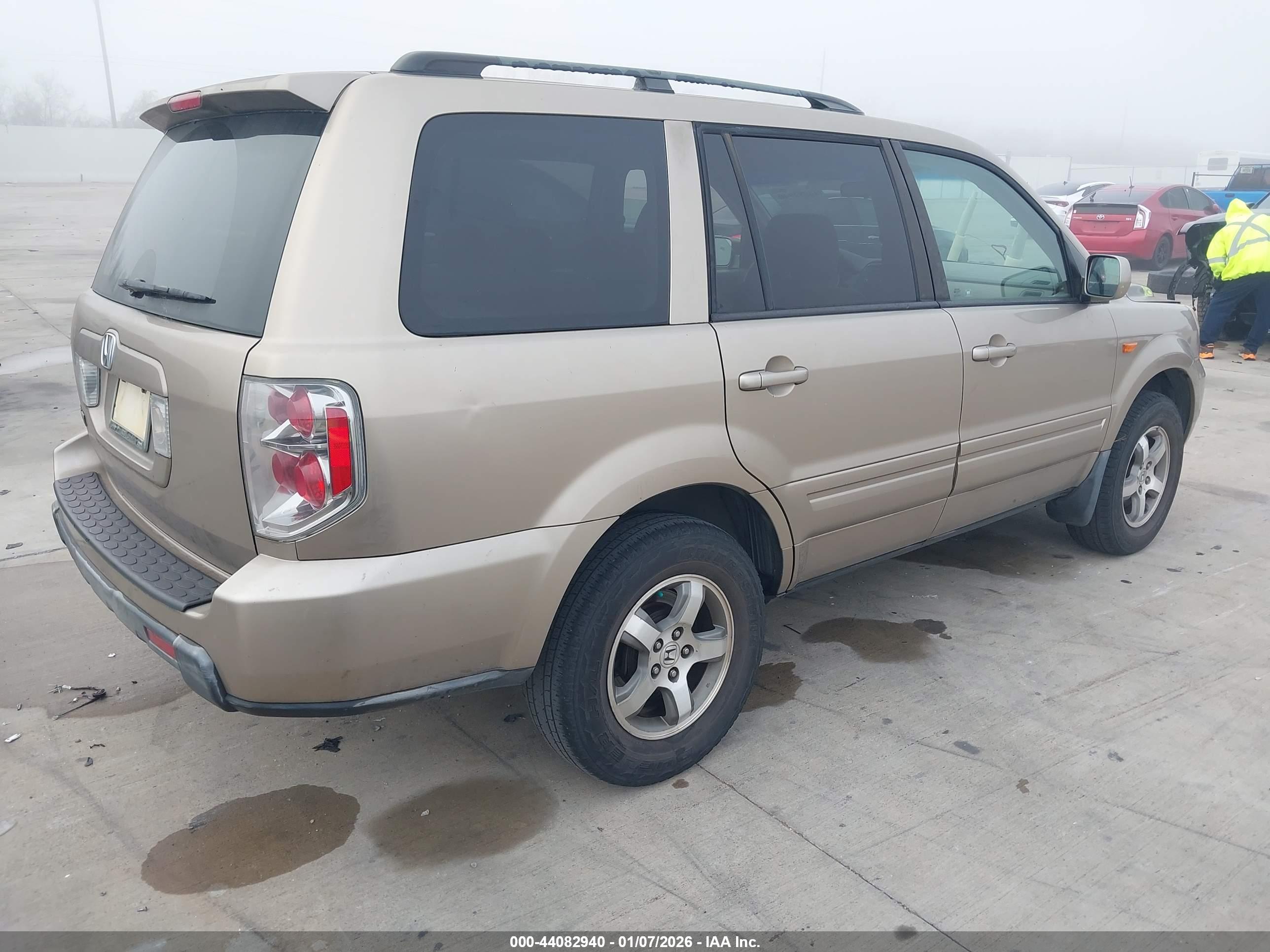HONDA PILOT image 4