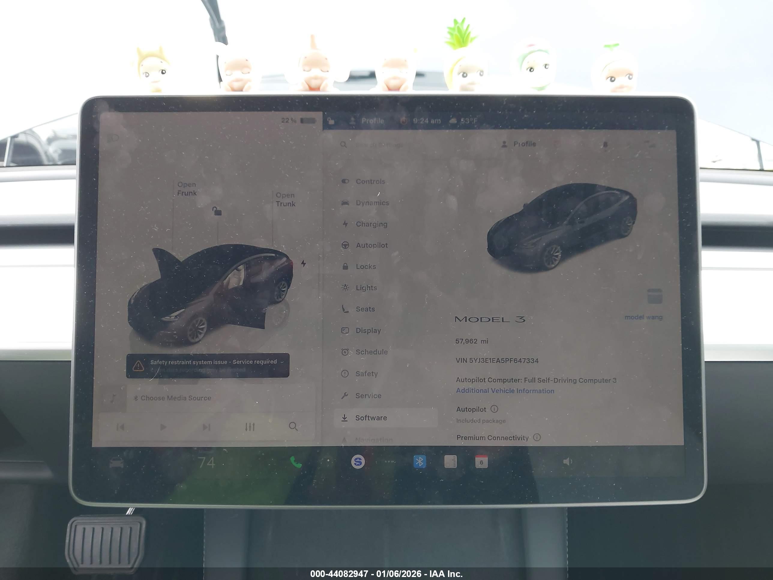 TESLA MODEL image 7