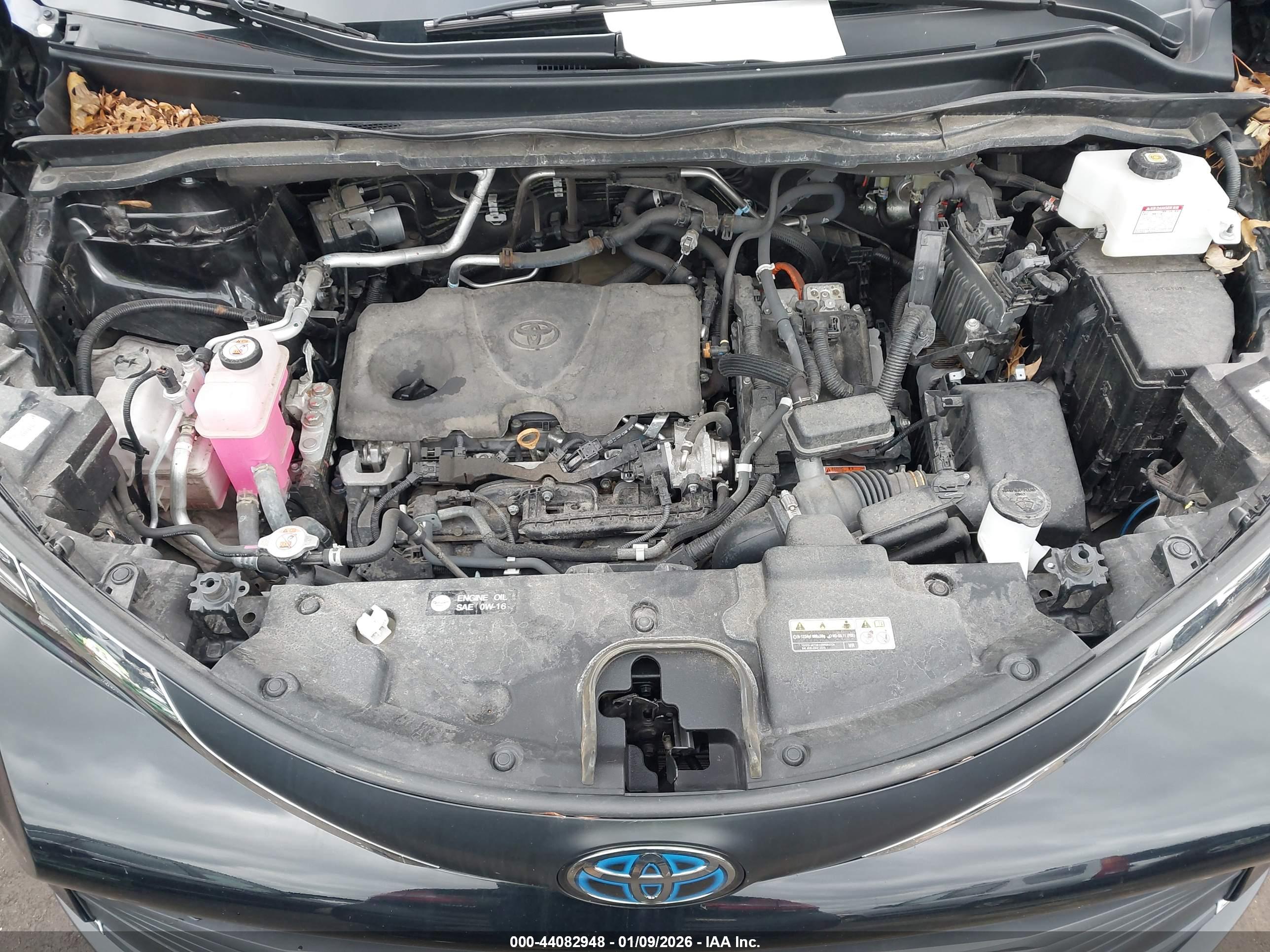 TOYOTA SIENNA image 10