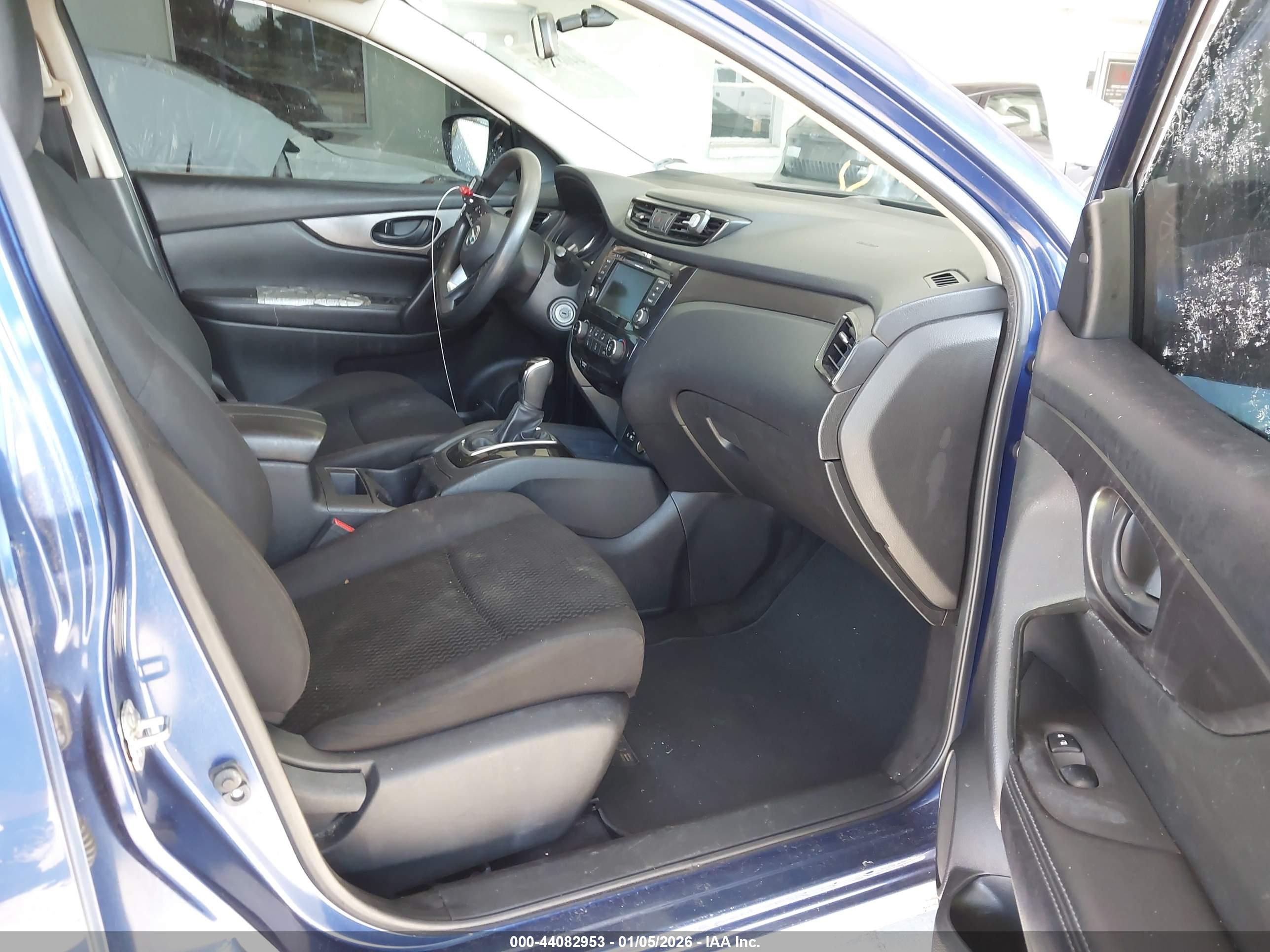 NISSAN ROGUE image 5
