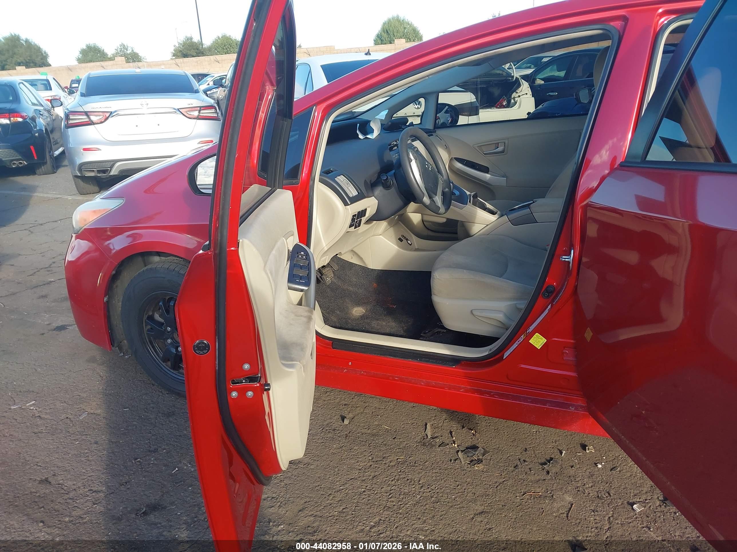 TOYOTA PRIUS image 5
