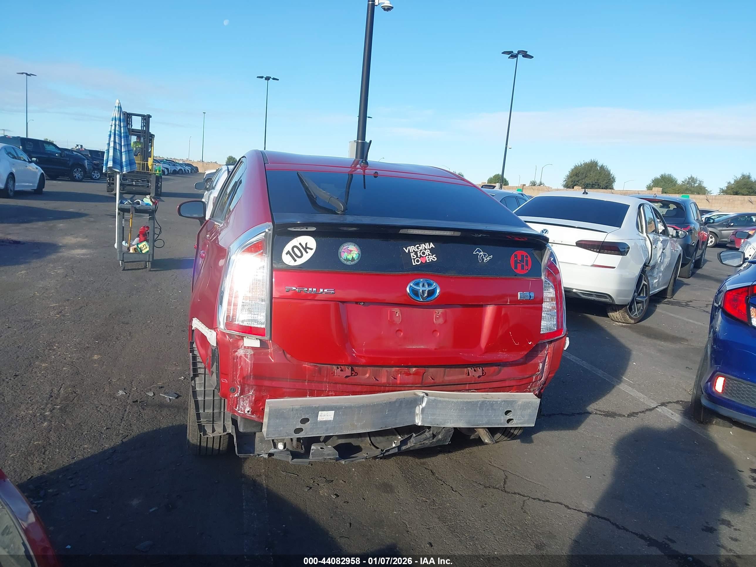 TOYOTA PRIUS image 6