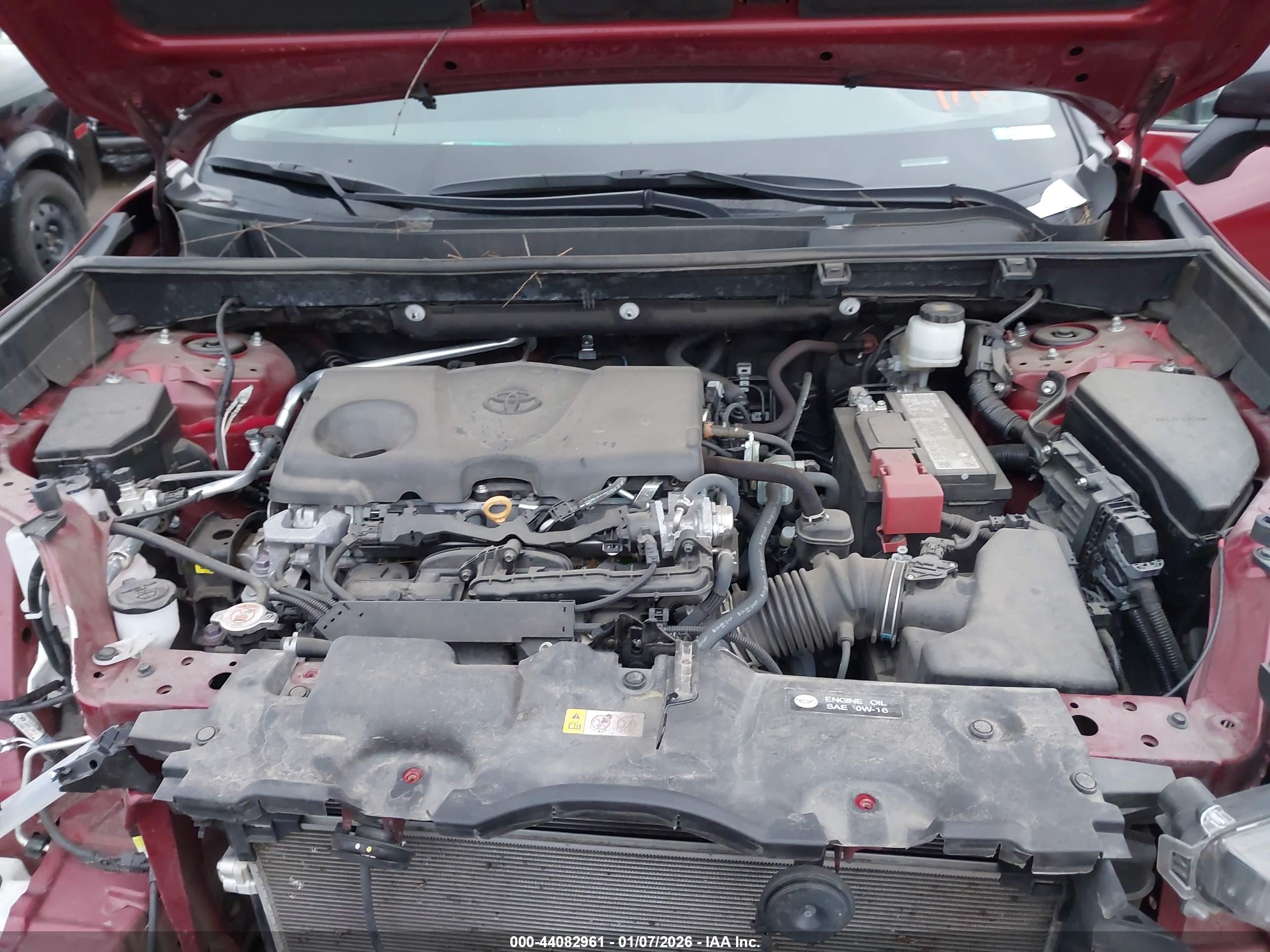 TOYOTA RAV4 image 10