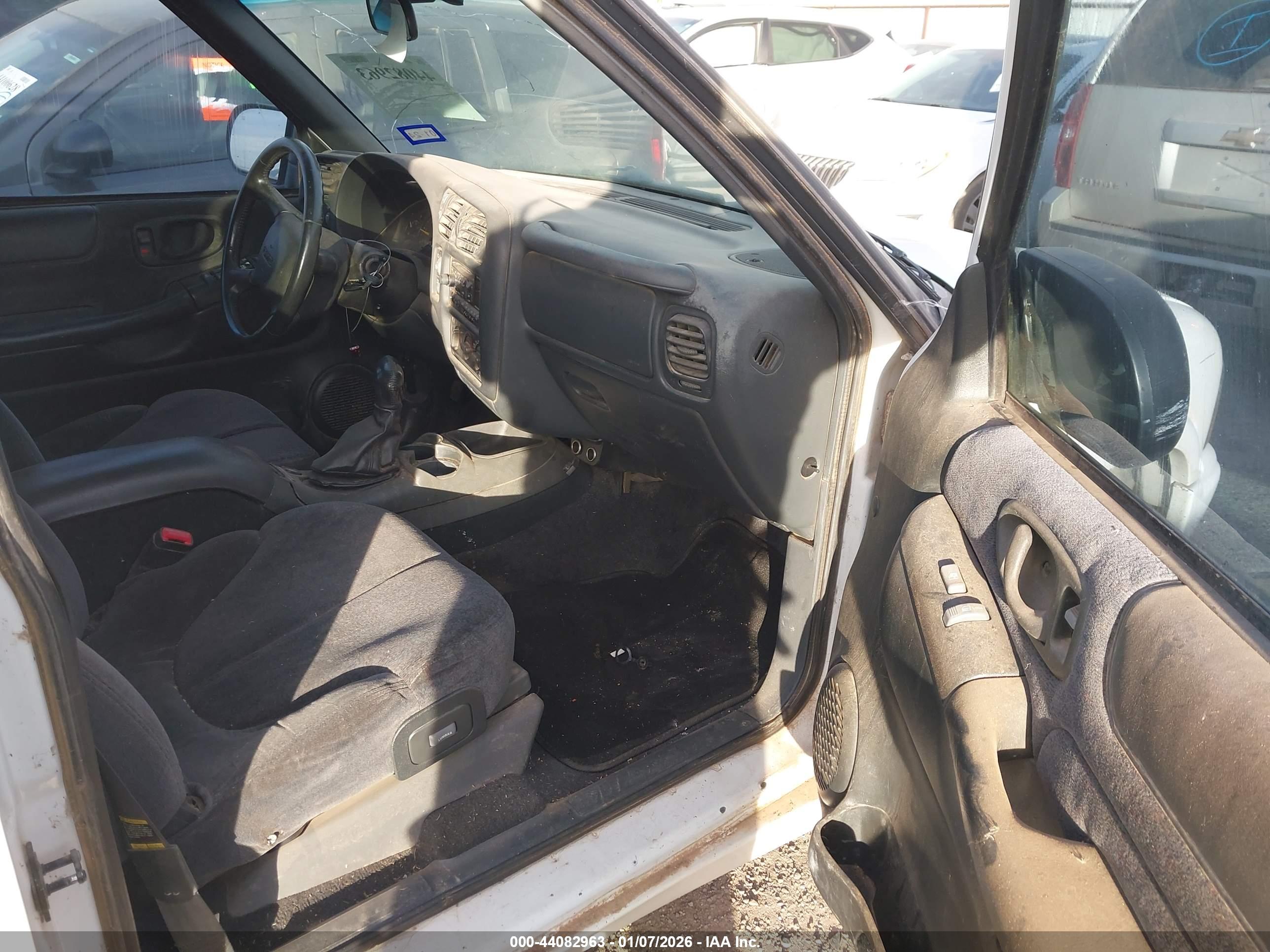 GMC JIMMY image 5