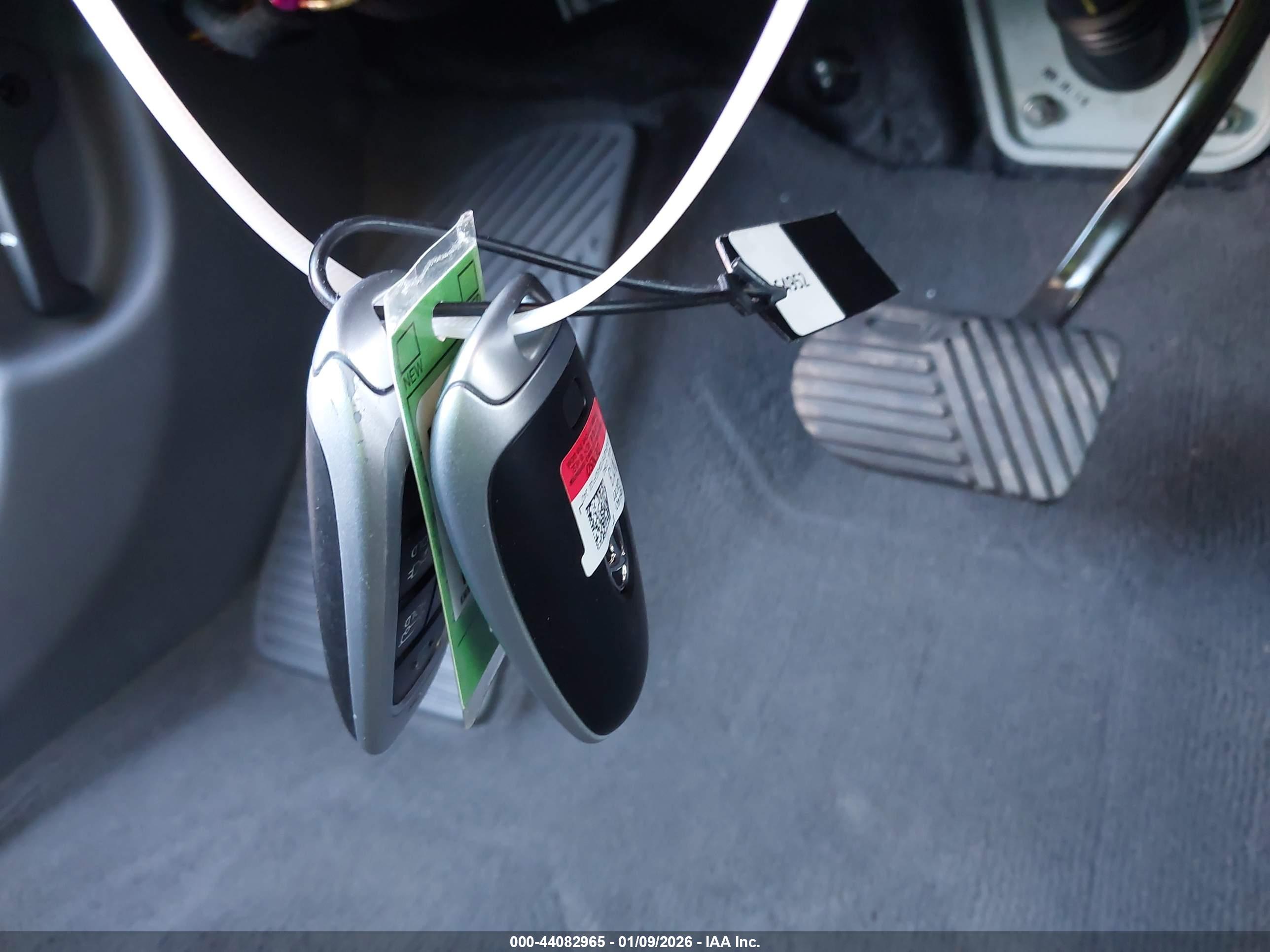HYUNDAI IONIQ image 11