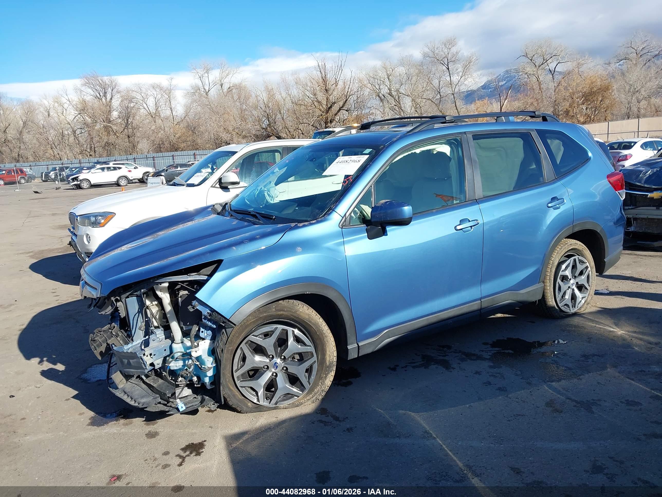 SUBARU FORESTER image 2