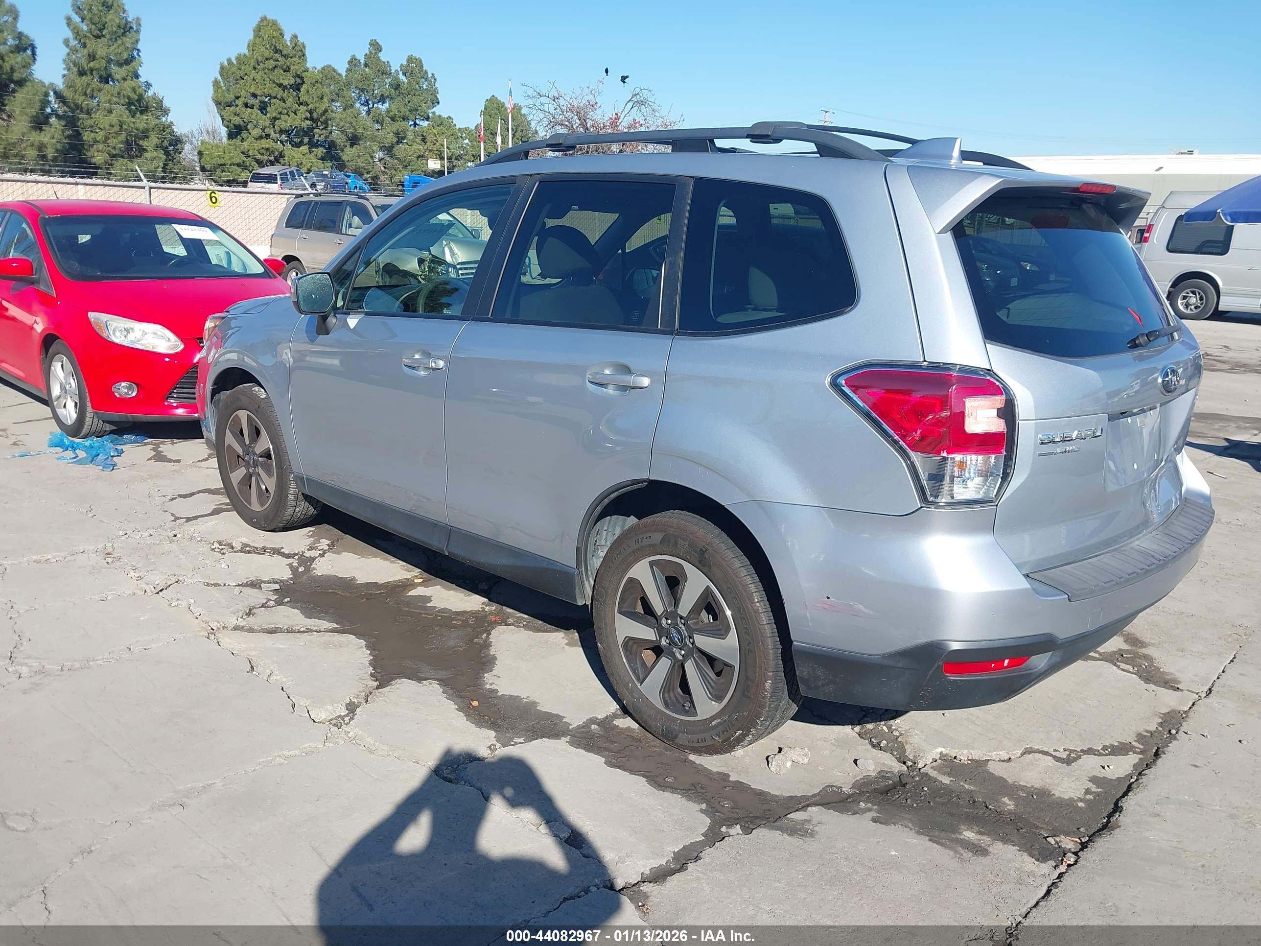 SUBARU FORESTER image 3