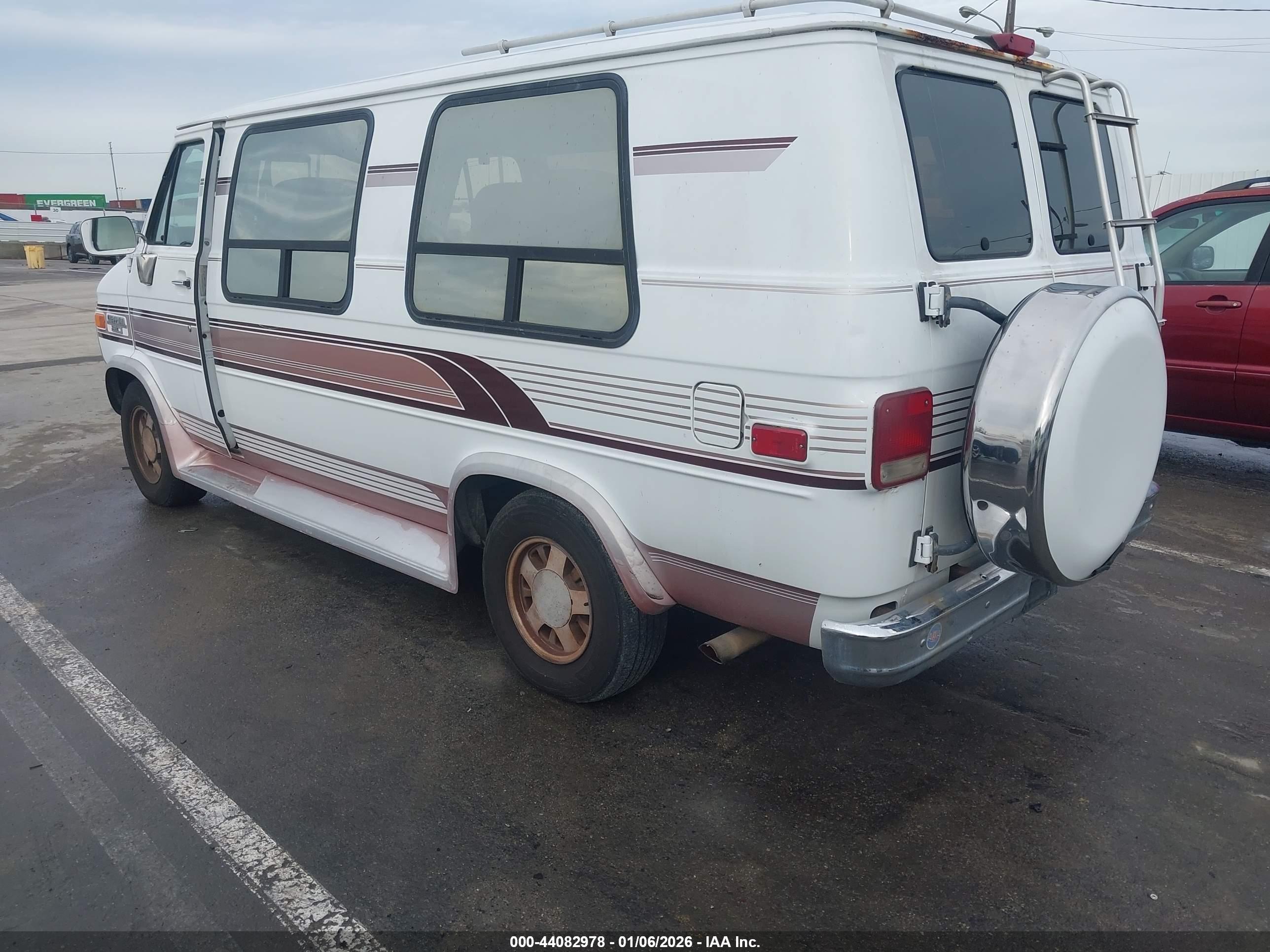 CHEVROLET G20 image 3