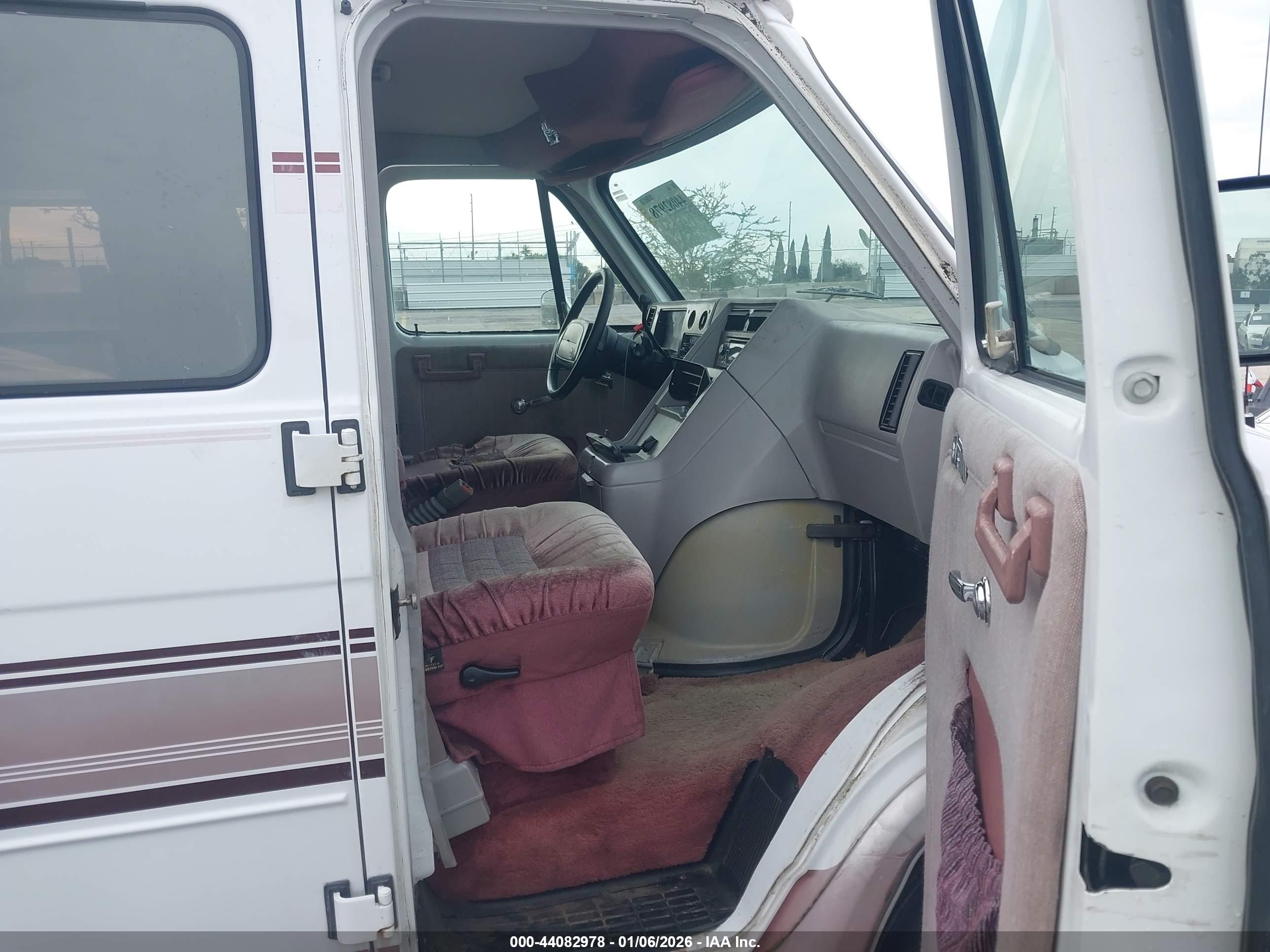 CHEVROLET G20 image 5