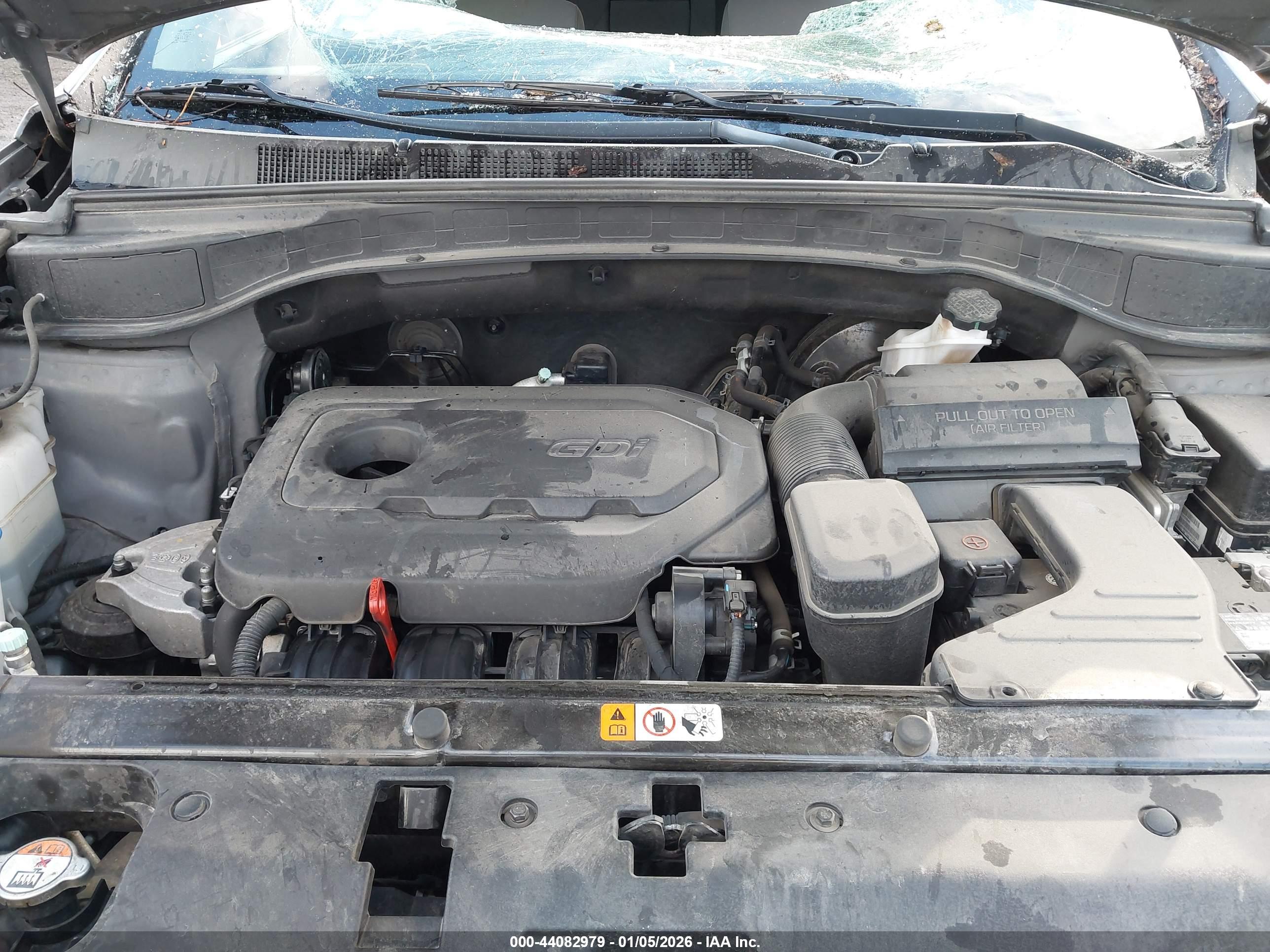 HYUNDAI SANTA image 10