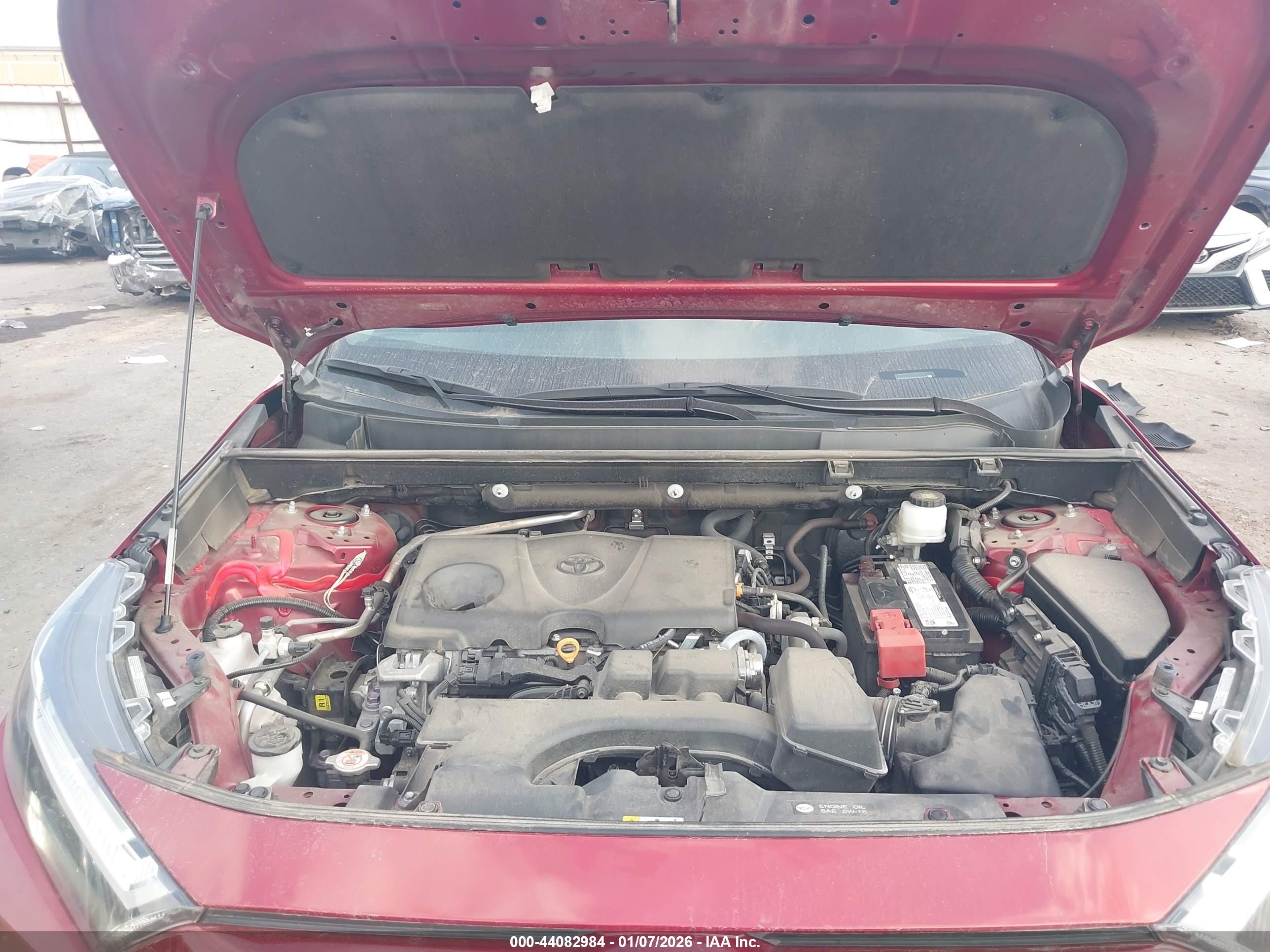 TOYOTA RAV4 image 10
